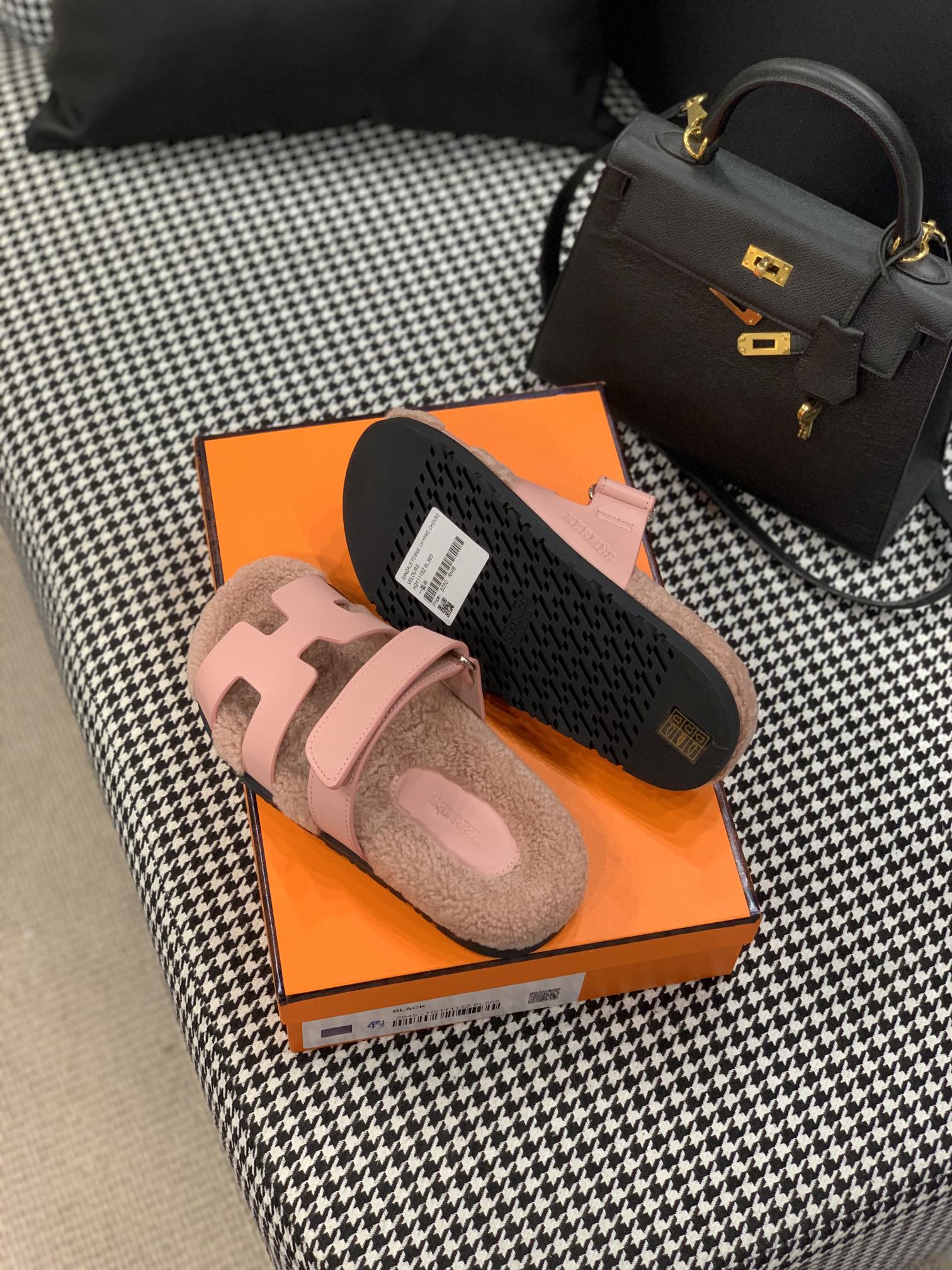 Hermes Chypre Sandal Pink For Women - Soul Replicas