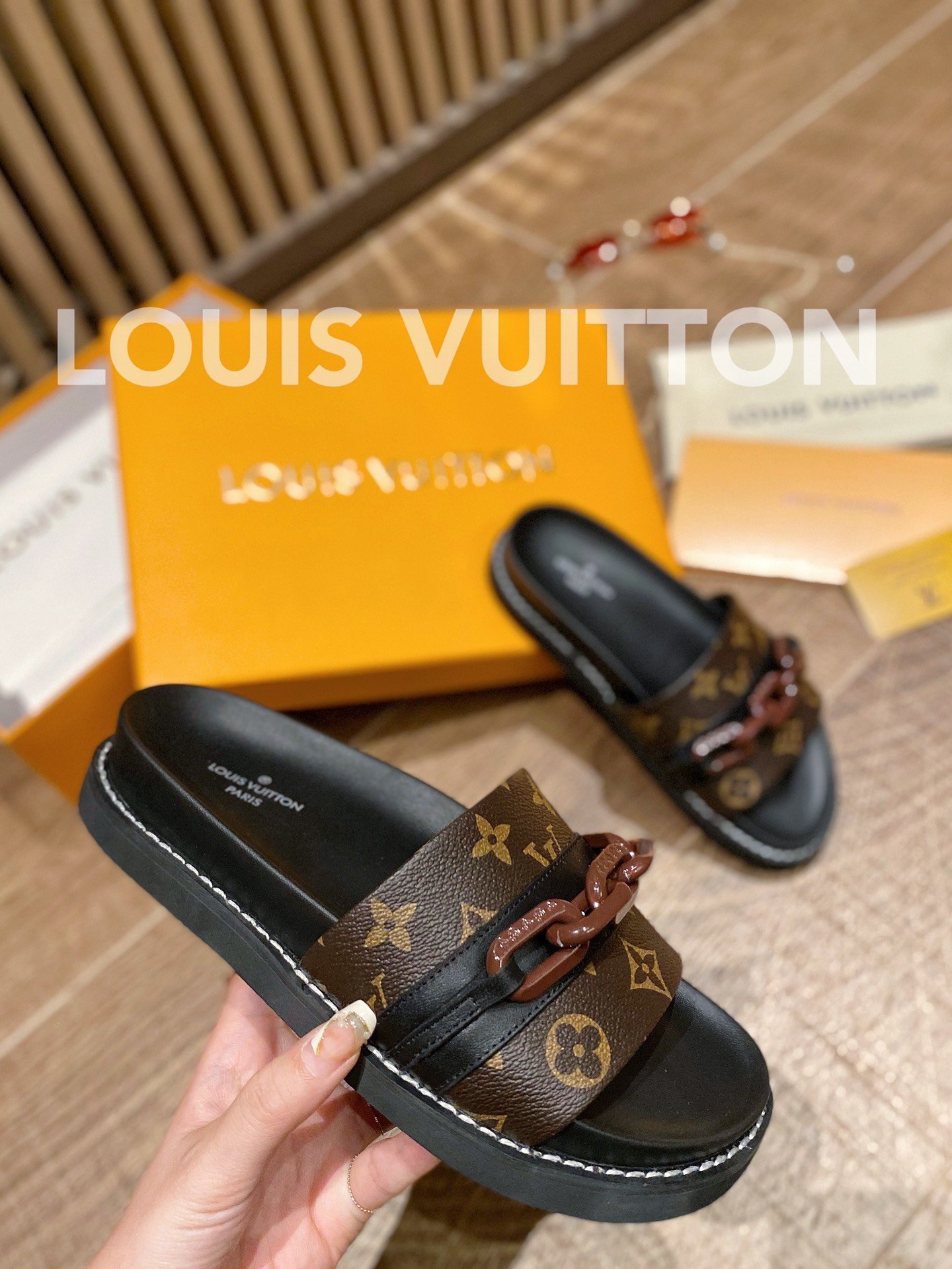 Louis Vuitton Sunset Flat Comfort Mule Black/Brown For Women LV - Soul Replicas
