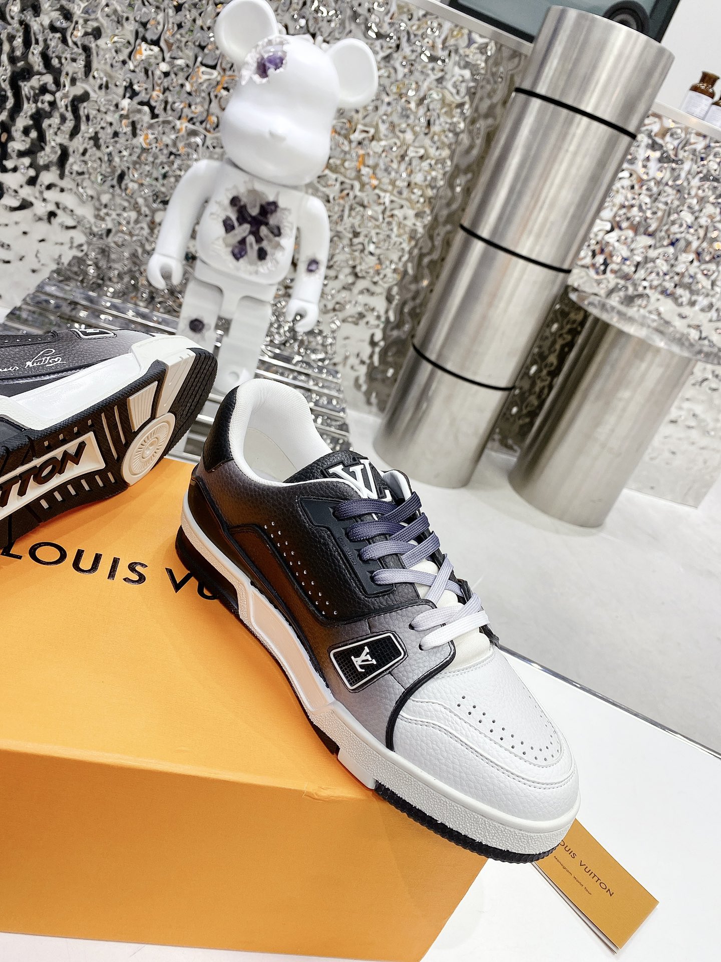 Louis Vuitton Women's LV Trainers Black For Women LV - Soul Replicas