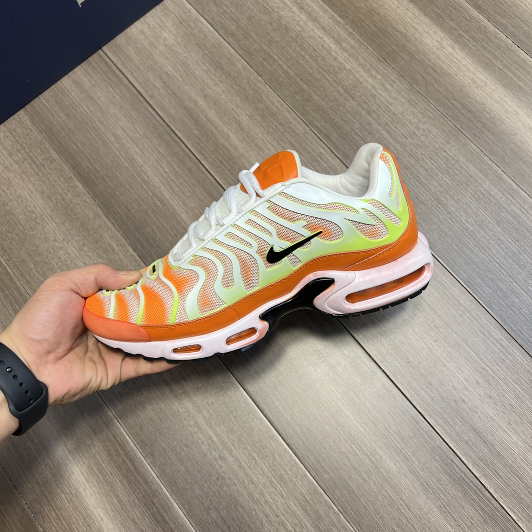 Christian Dior x NIKE SNEAKER Orange For Men CD - Soul Replicas