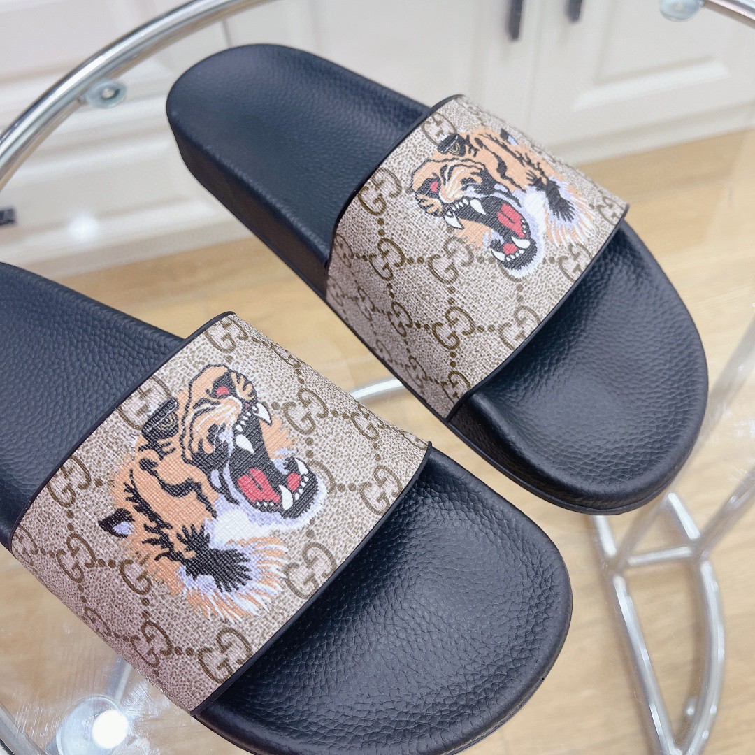 Gucci Women's Gucci Supreme Slides With Tiger Black And Gray For Women 408508 - Soul Replicas