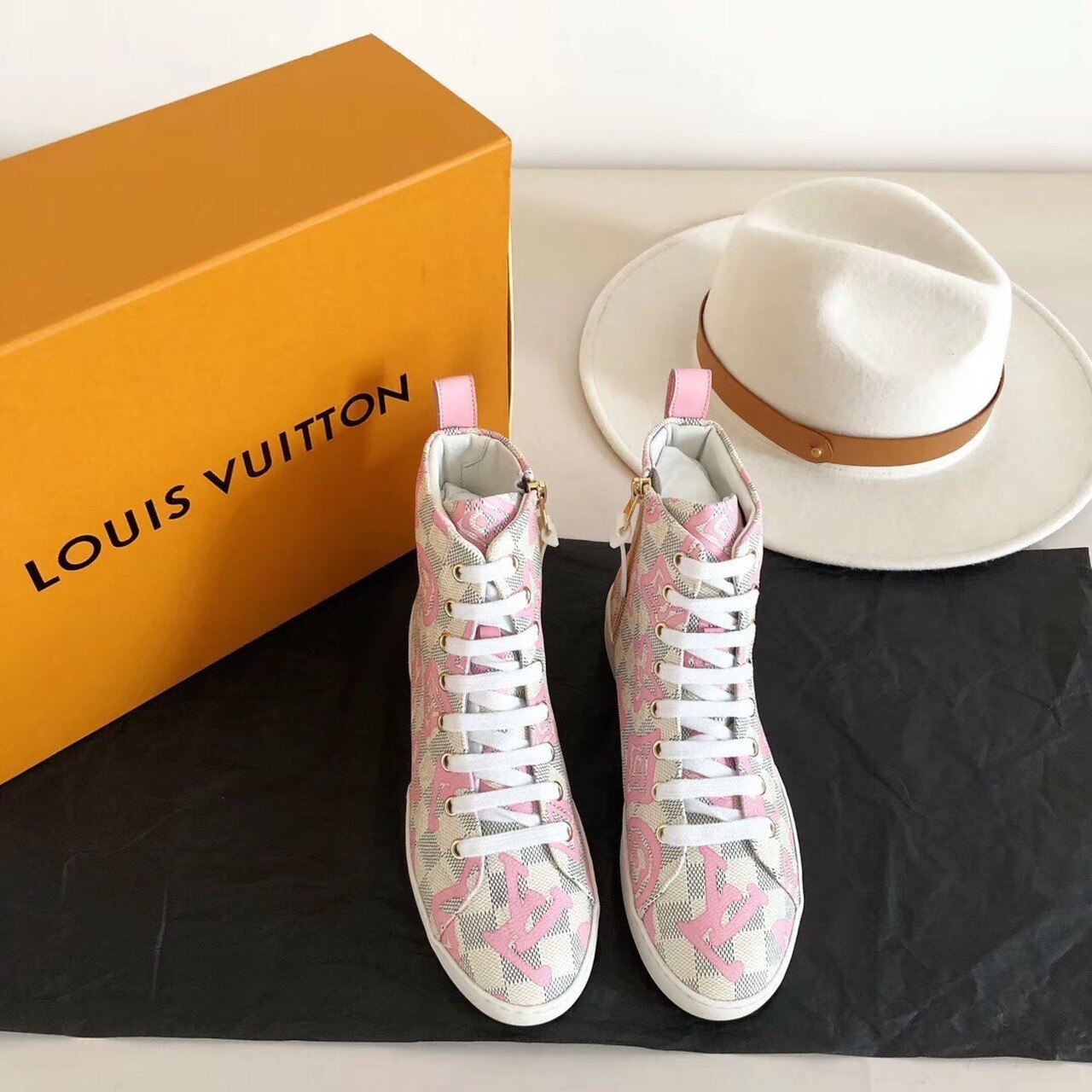 Louis Vuitton Stellar Sneaker Boots Damier Canvas Fall/Winter Collection Pink - Soul Replicas