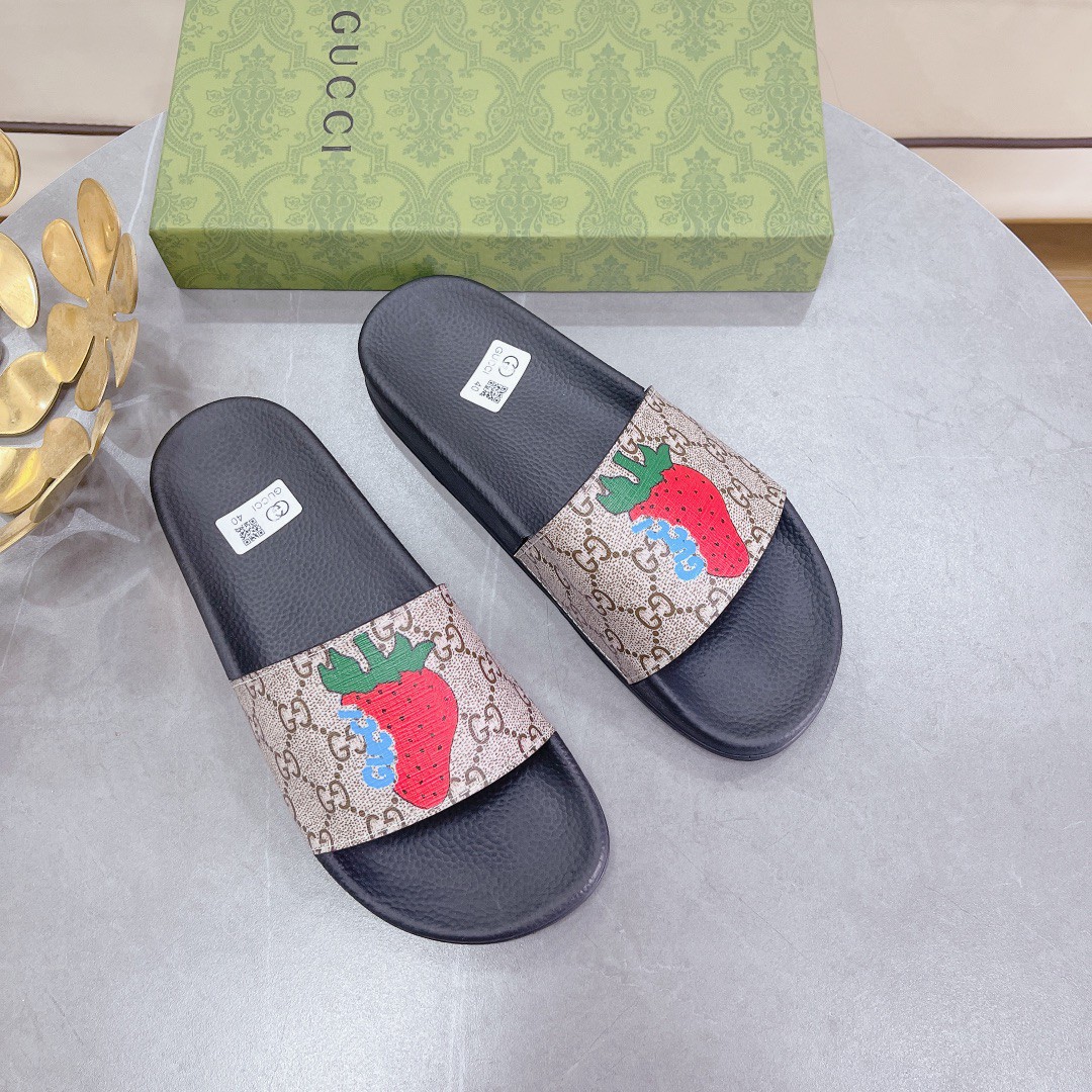 Gucci Women's Gucci Supreme Slides With Gucci Strawberry Black And Gray For Women 408508 G2200 - Soul Replicas