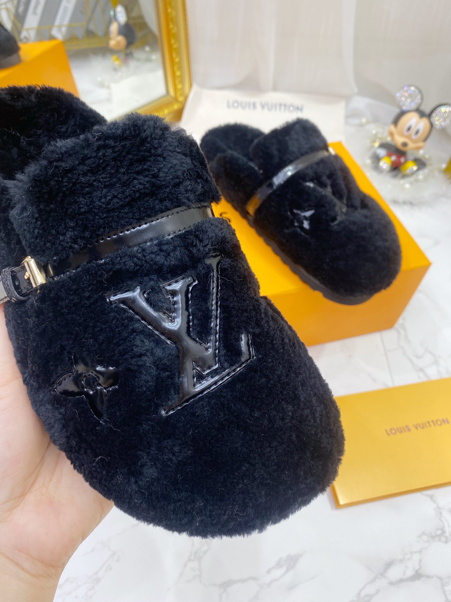 Louis Vuitton Women's Winterbreak Flat Comfort Mule Dark Blue For Women LV - Soul Replicas