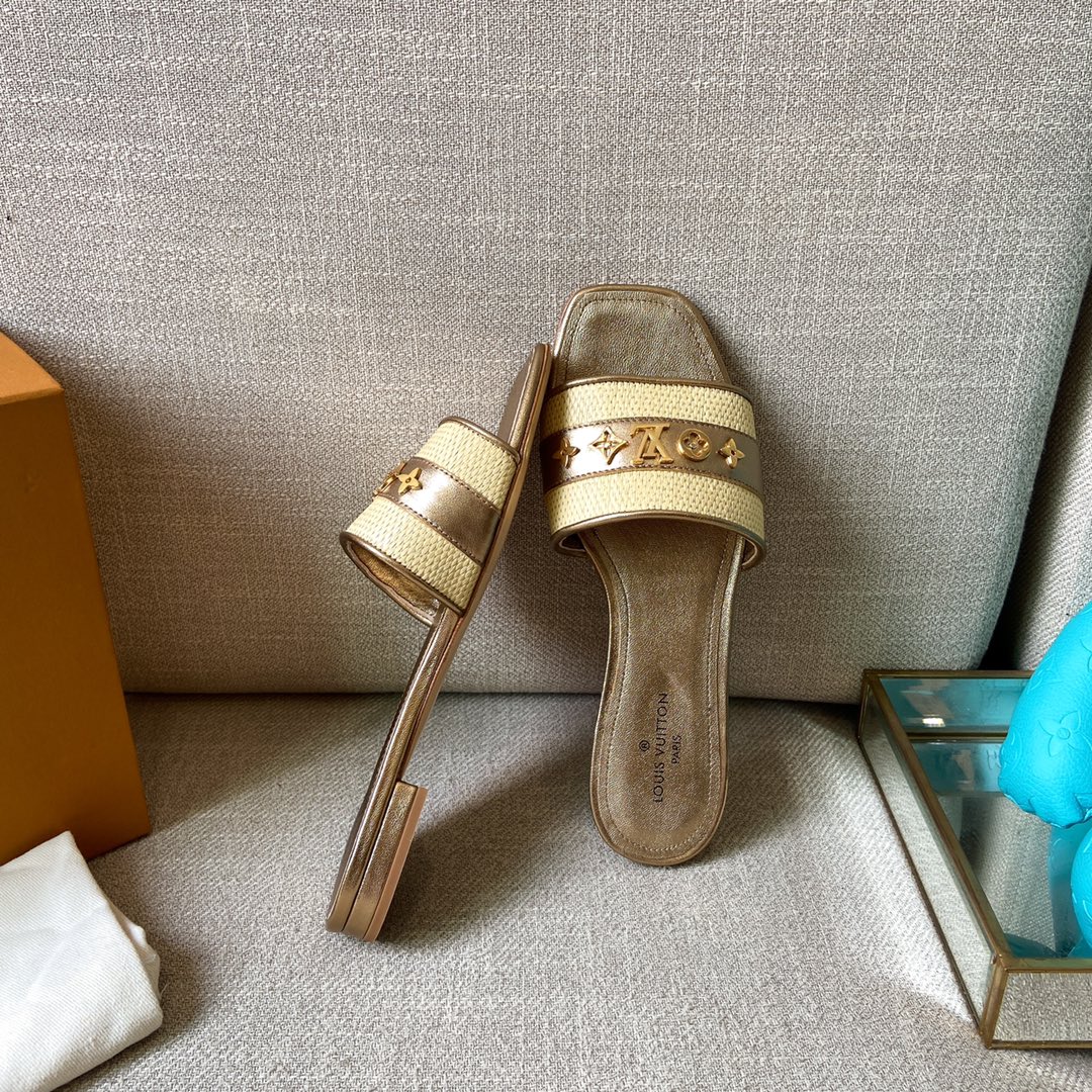 Louis Vuitton Women's Lock It Mule Gold For Women LV - Soul Replicas