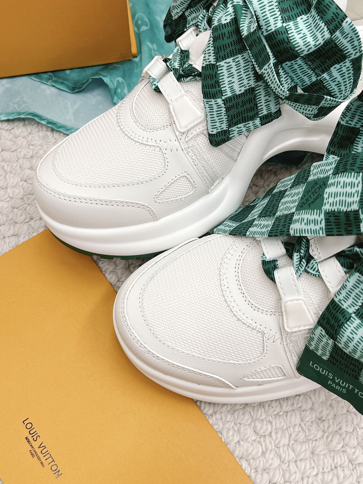 Louis Vuitton Women's LV Archlight Sneaker White And Green For Women LV 1AACUO - Soul Replicas
