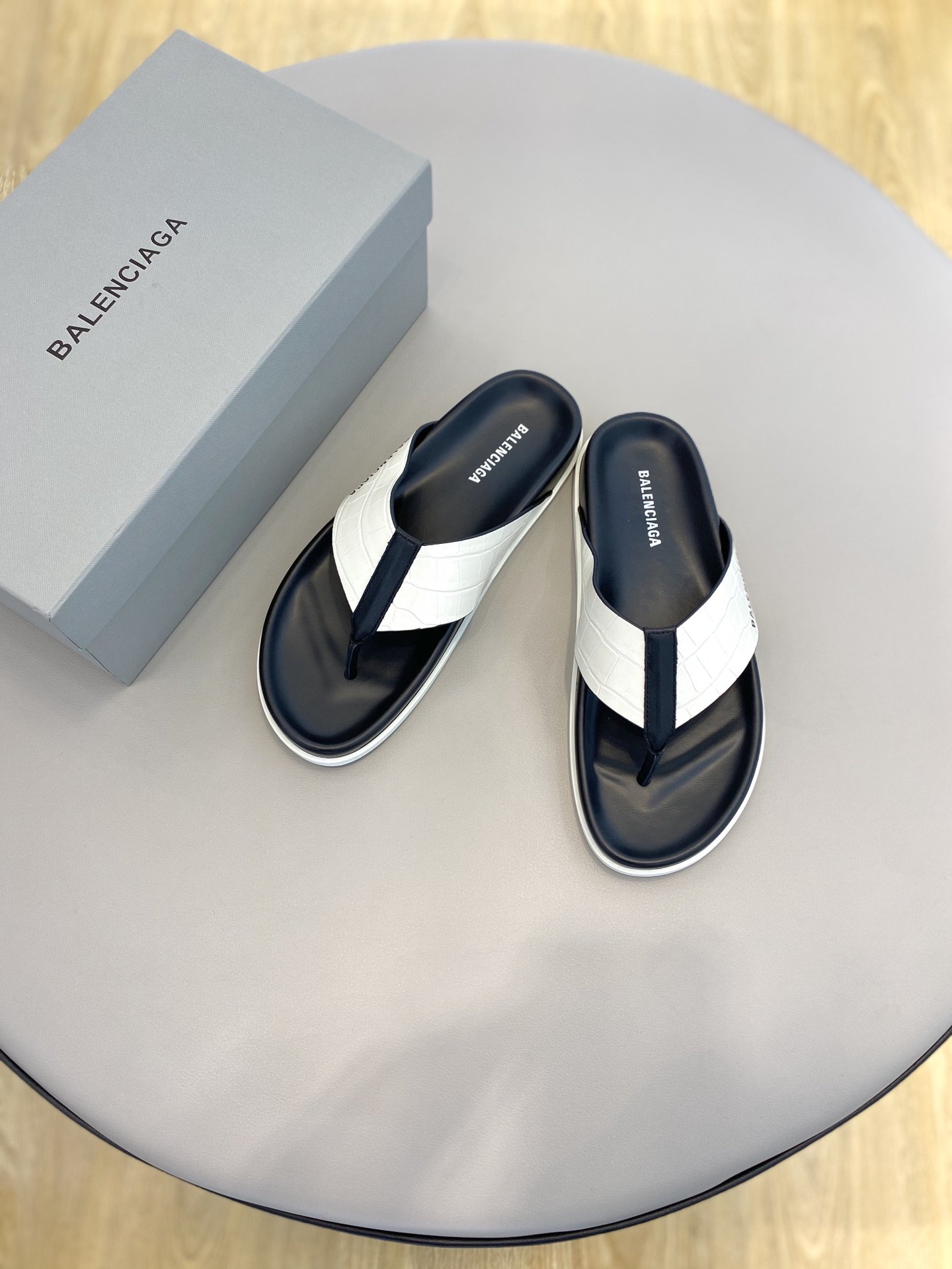 Balenciaga Slide Sandal White For Women - Soul Replicas