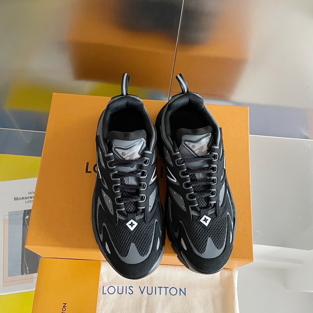 Louis Vuitton Women's LV Runner Tatic Sneaker Black For Women LV 1A9UNT - Soul Replicas