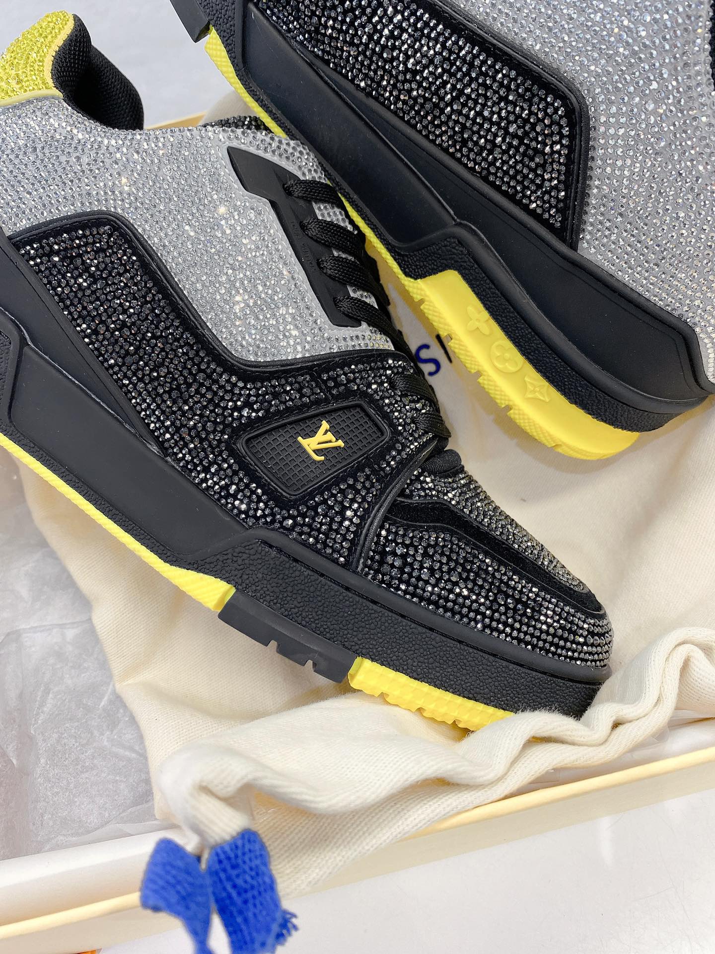 Louis Vuitton Women's LV Trainers Black And Yellow For Women LV - Soul Replicas