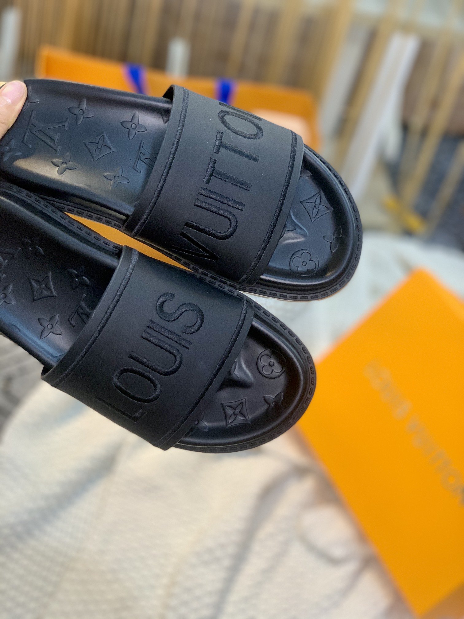 Louis Vuitton Women's Pool Pillow Flat Comfort Mule Black For Women LV - Soul Replicas