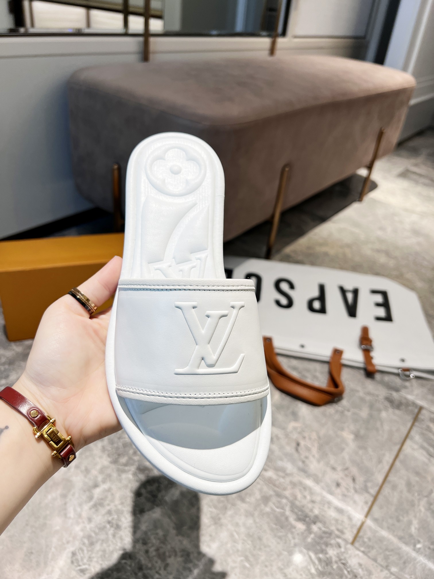 Louis Vuitton Women's Magnetic Flat Mule White For Women LV - Soul Replicas