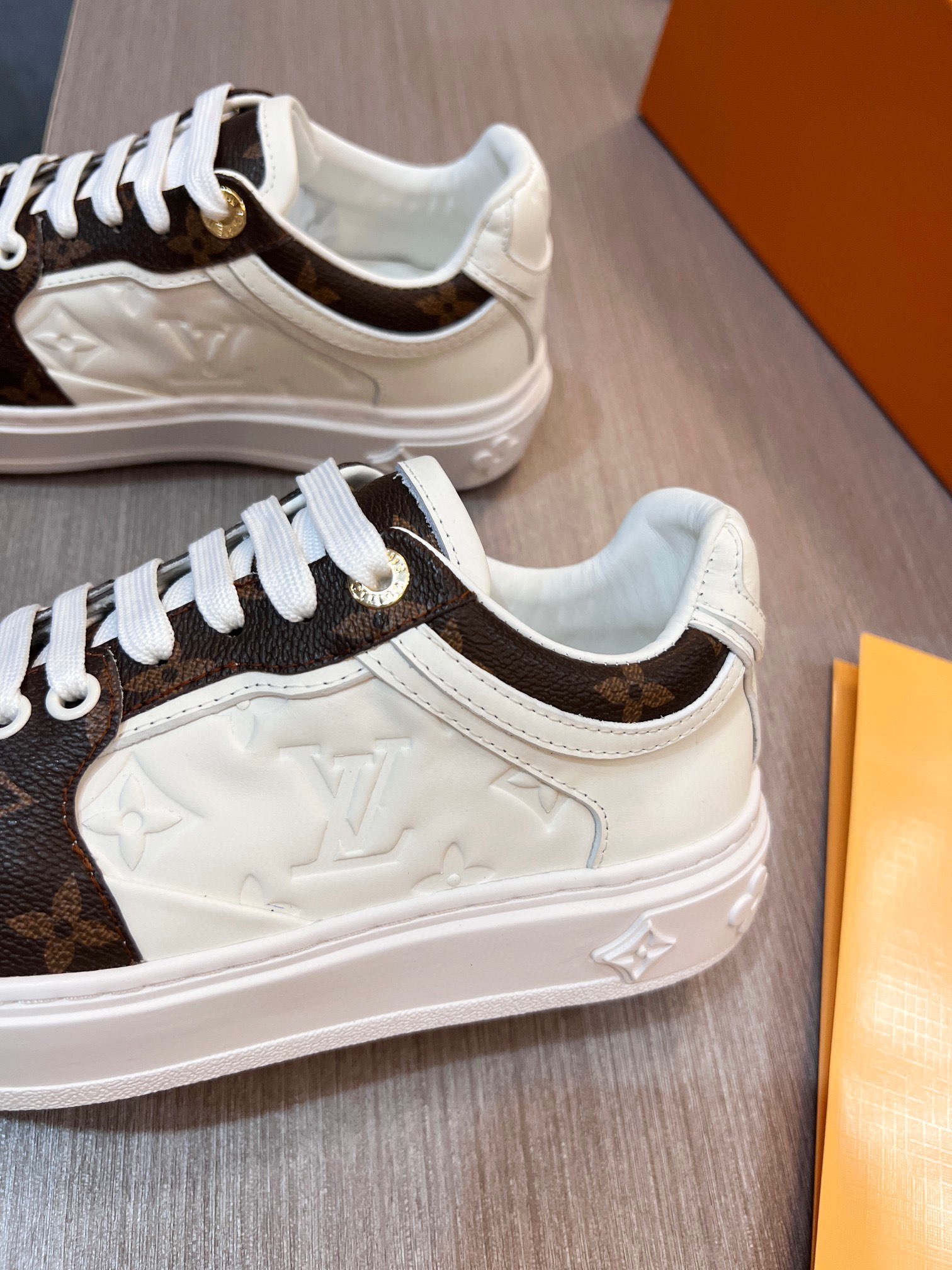 Louis Vuitton Women's Boombox  Sneaker Brown For Women LV - Soul Replicas