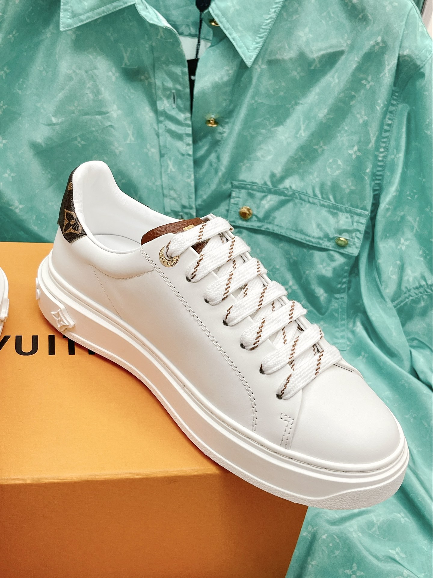 Louis Vuitton Women's Time Out Trainers White For Women LV - Soul Replicas