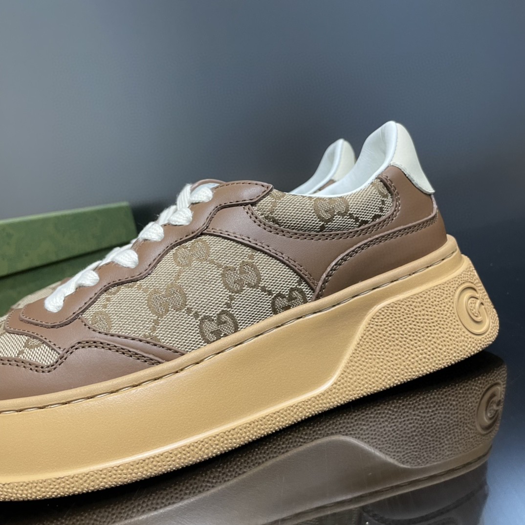 Gucci Women's Gucci Sneaker Brown And Beige For Women 676092 UPG20 2866 - Soul Replicas