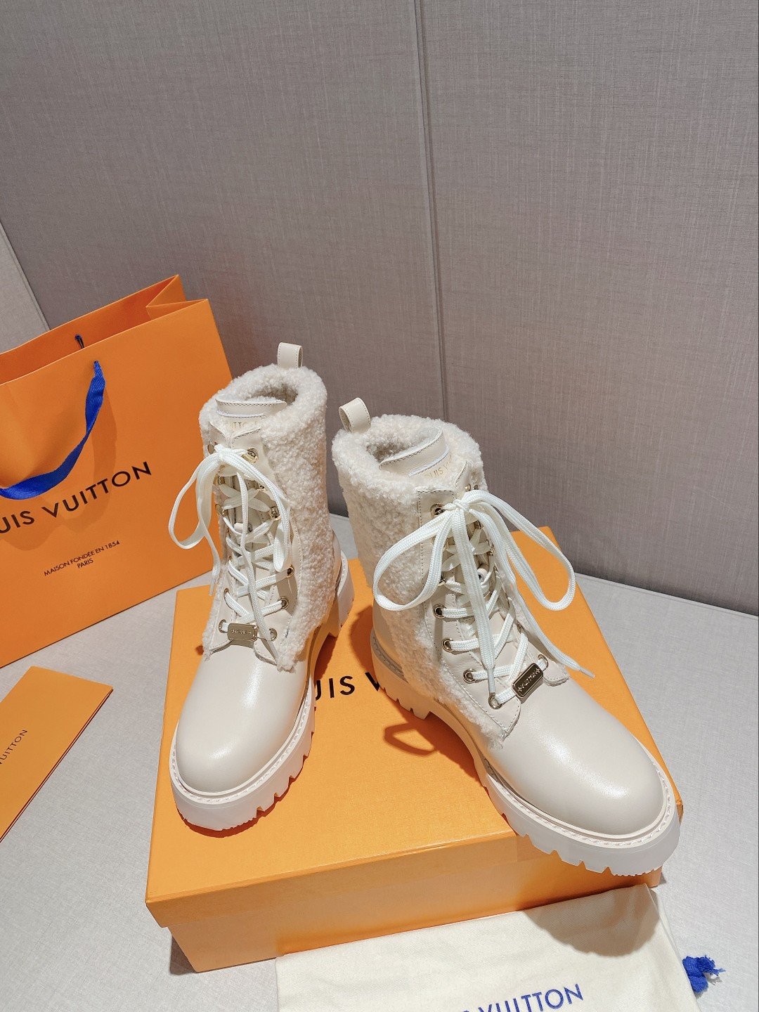 Louis Vuitton Women's LV Territory Flat Ranger White For Women LV - Soul Replicas