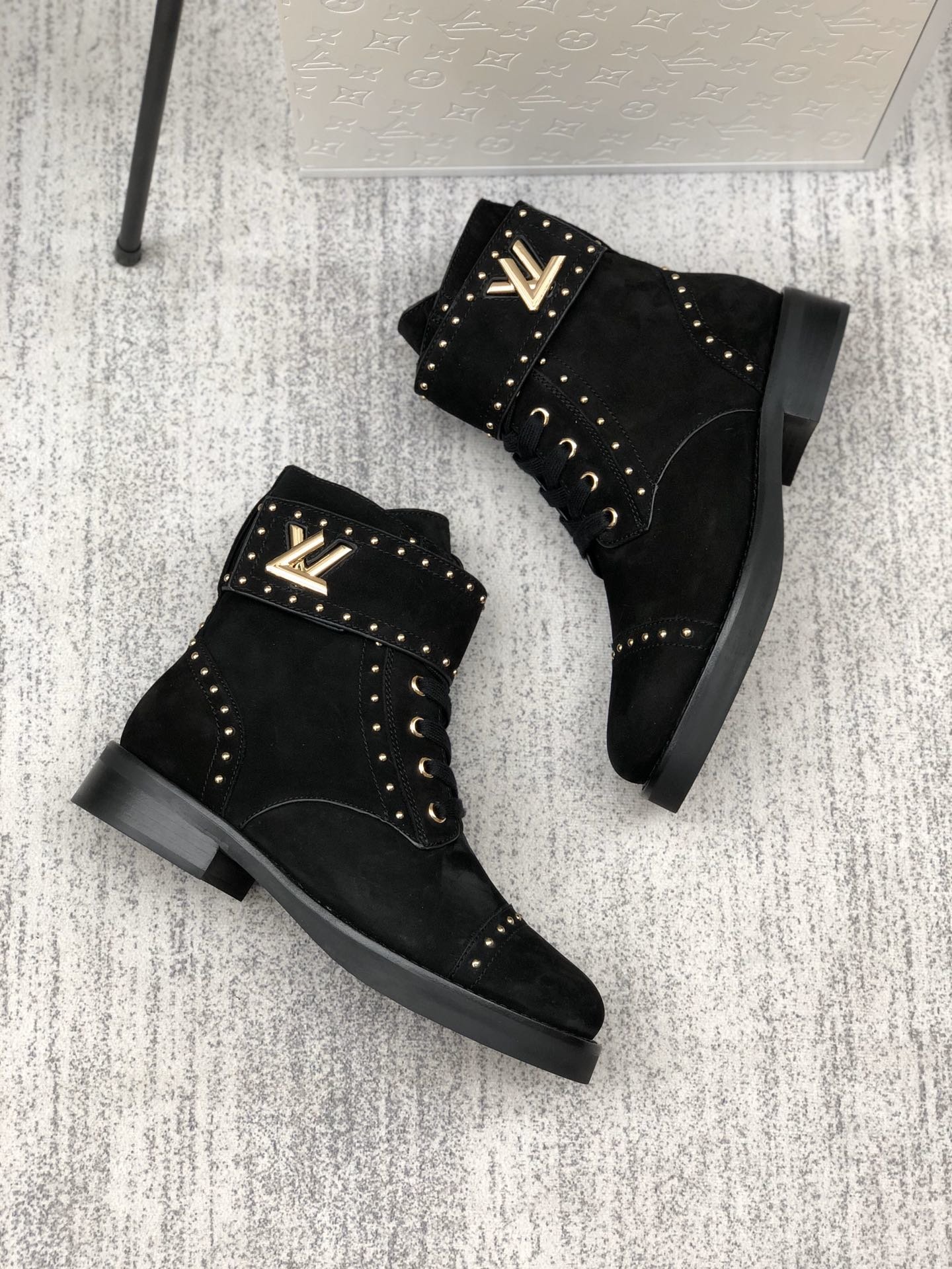 Louis Vuitton Wonderland Ranger Black For Women LV - Soul Replicas