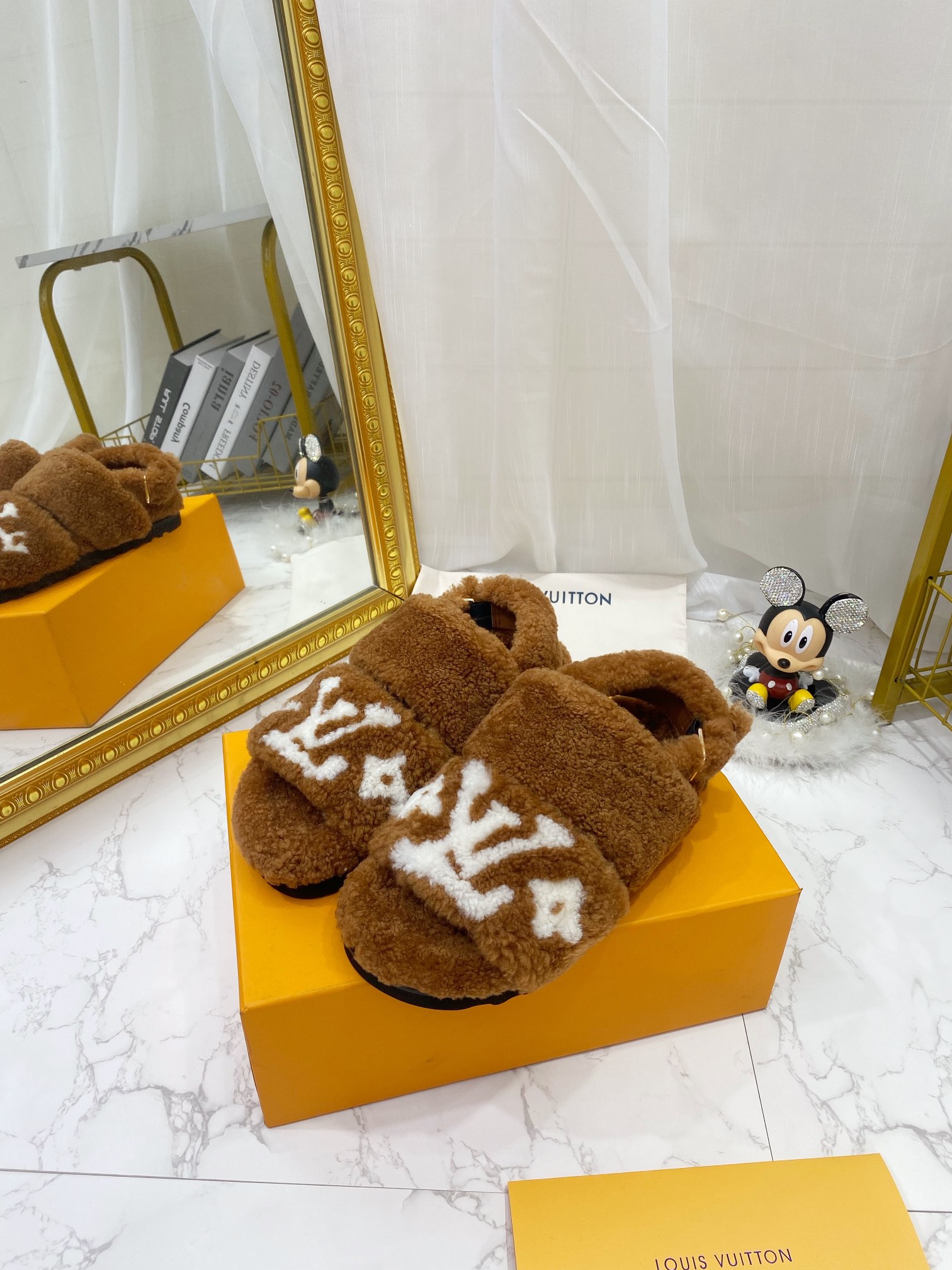 Louis Vuitton Women's Paseo Flat Comfort Sandal Brown For Women LV - Soul Replicas