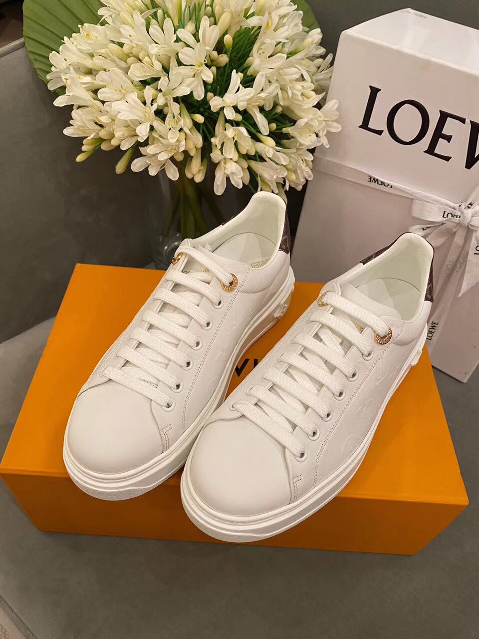 Louis Vuitton Time Out Sneakers Calfskin Leather Spring/Summer Collection. White - Soul Replicas