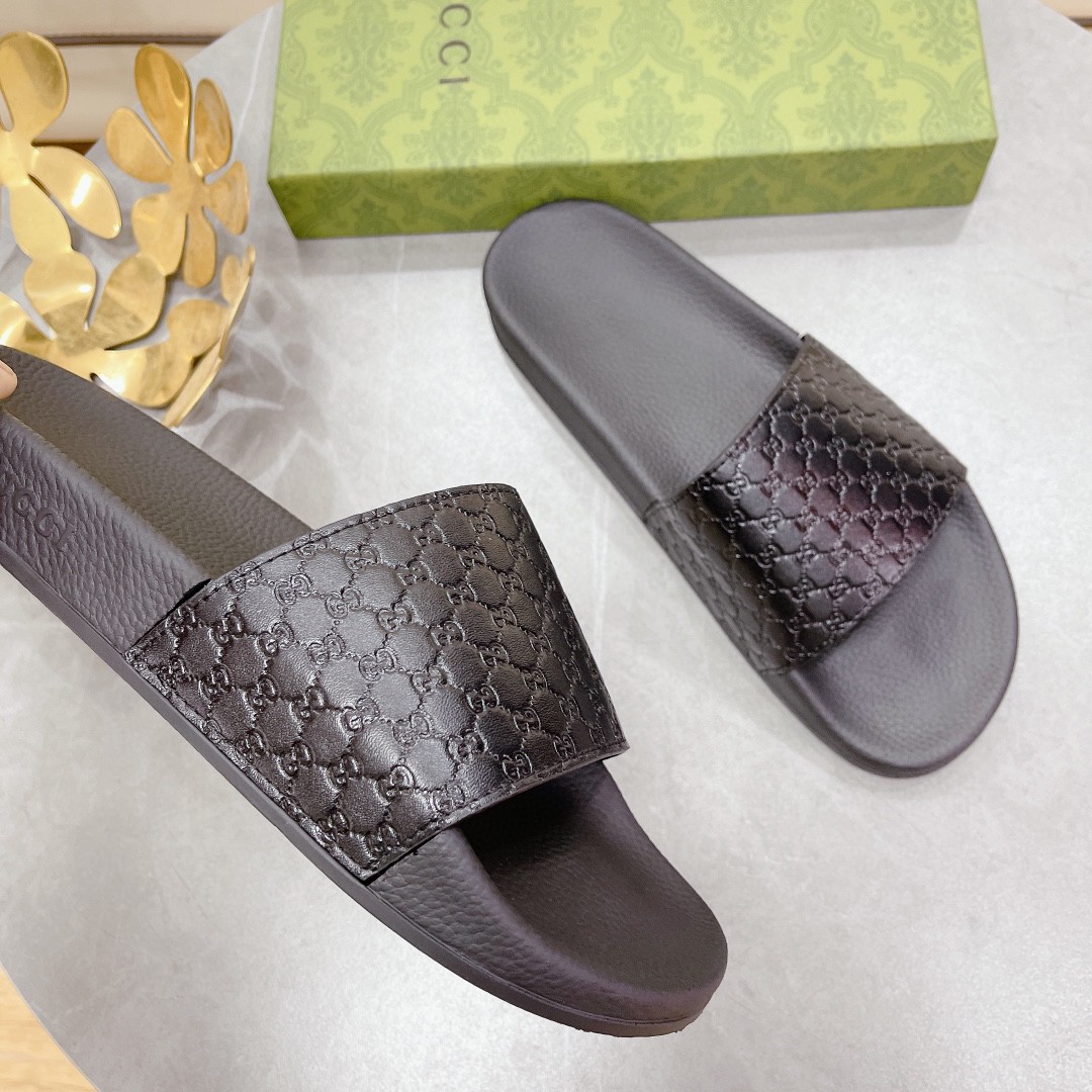 Gucci Women's Embossed Gucci Slide Sandal Black For Women 407345 - Soul Replicas