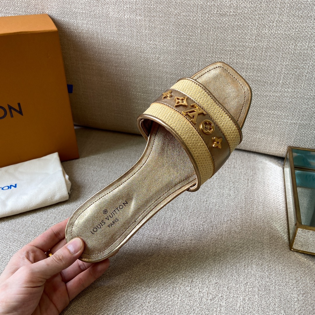 Louis Vuitton Women's Lock It Mule Gold For Women LV - Soul Replicas