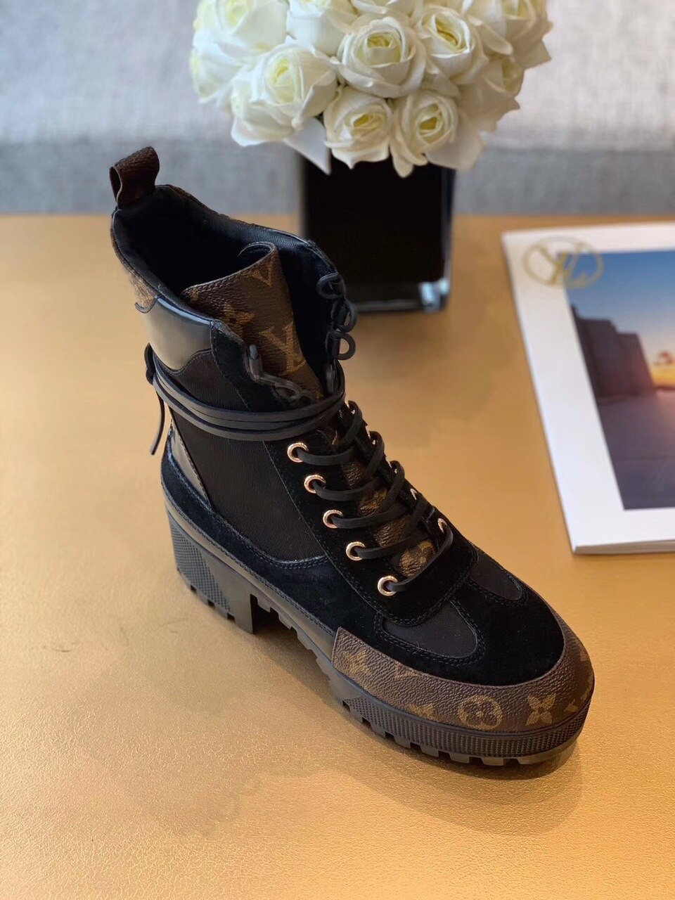 Louis Vuitton Laureate Desert Boots Calfskin Leather Fall/Winter 2020 Collection 1A4XXZ Black/Brown - Soul Replicas