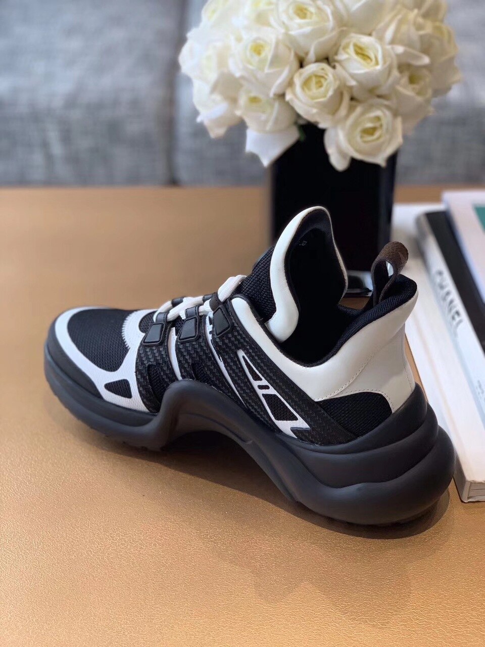 Louis Vuitton Archlight Sneakers Calfskin Leather Fall/Winter Collection Black/White - Soul Replicas