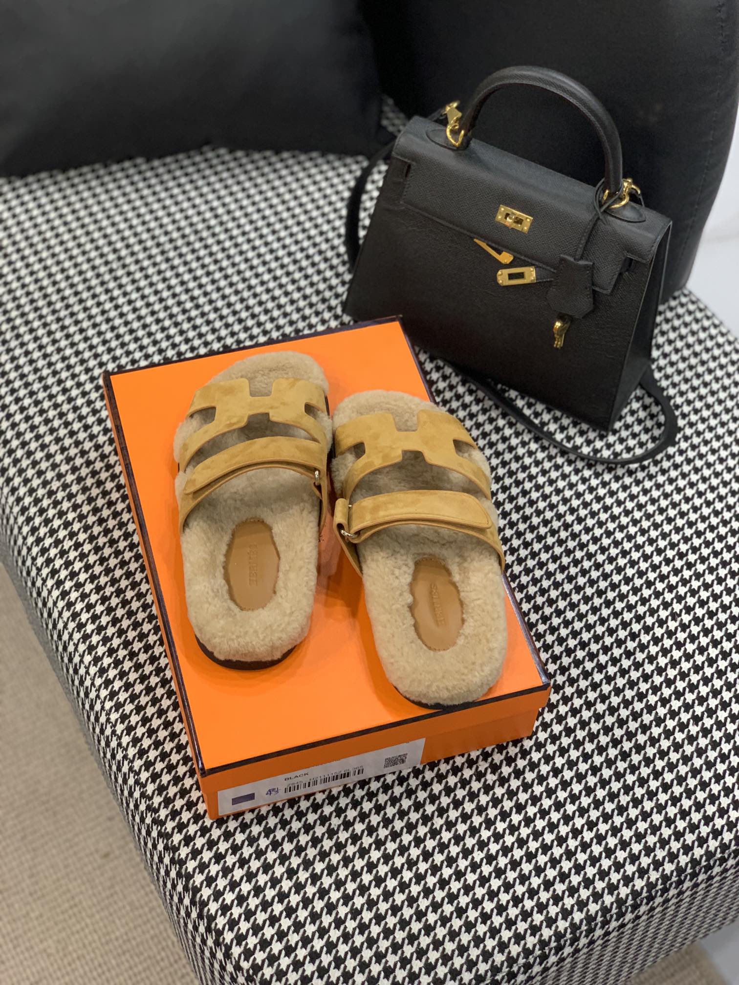 Hermes Chypre Sandal Yellow For Women - Soul Replicas