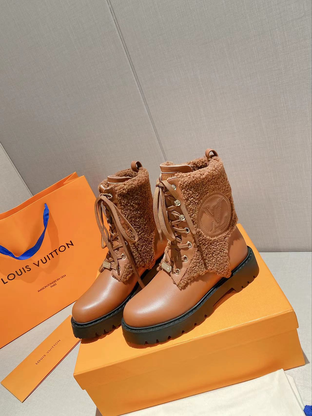 Louis Vuitton Women's LV Territory Flat Ranger Brown For Women LV - Soul Replicas