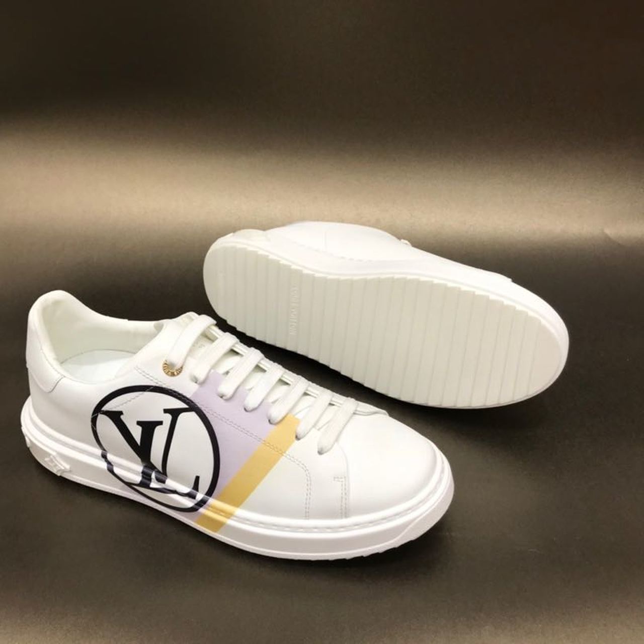 Louis Vuitton Time Out Sneaker White/Black For Women LV - Soul Replicas