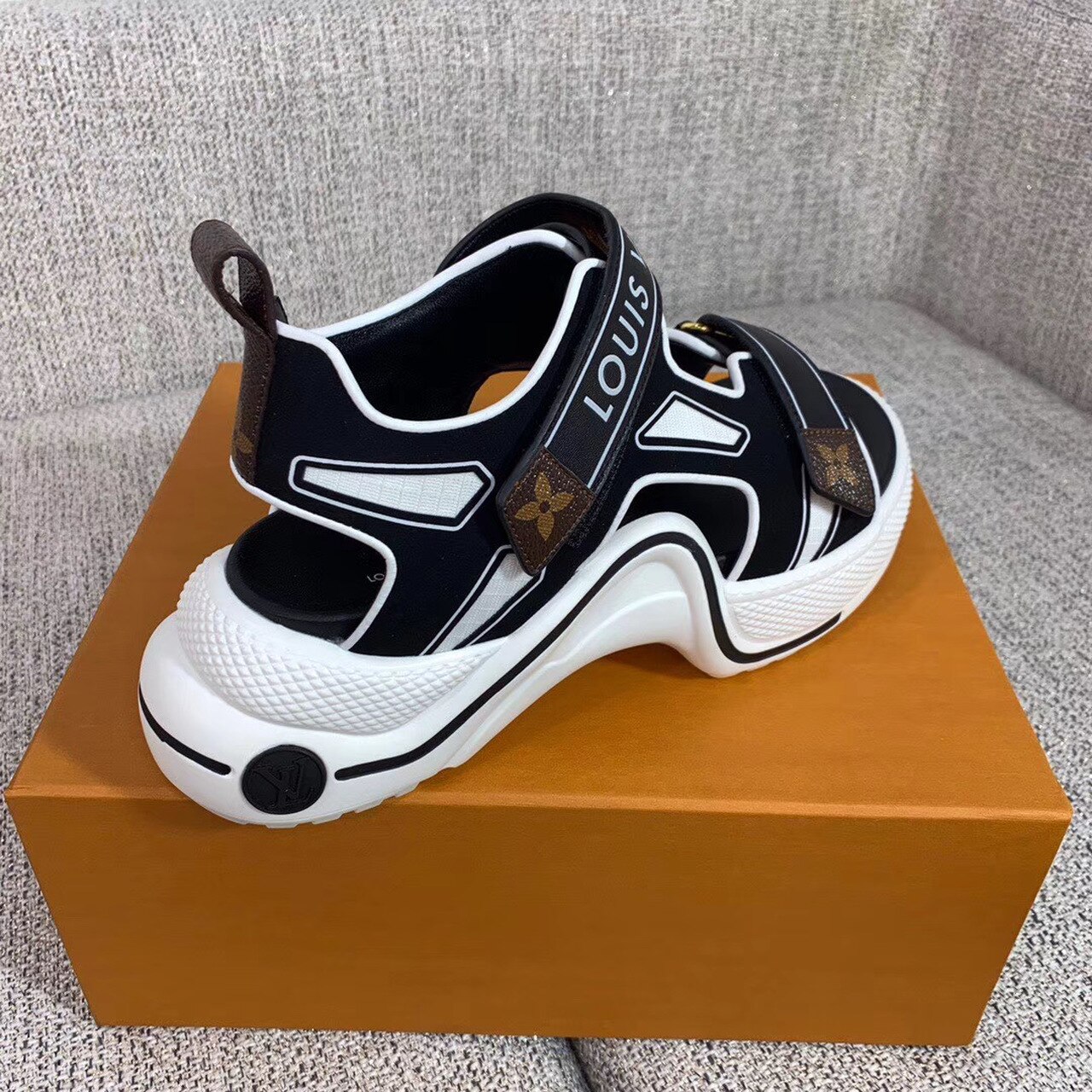 Louis Vuitton LV Archlight Flat Sandal Velvet Black/White For Women LV - Soul Replicas