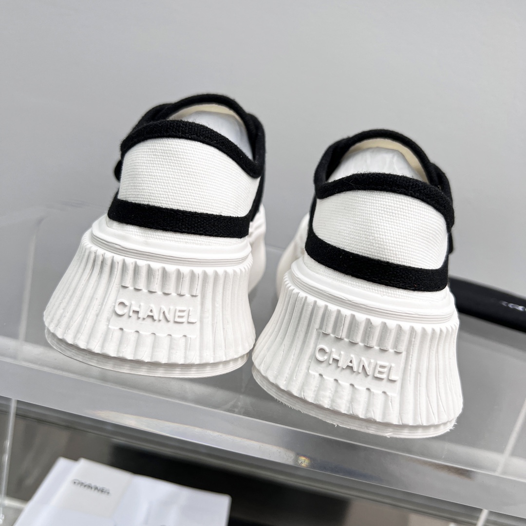 CHANEL WOMEN's Sneakers White For Women - Soul Replicas