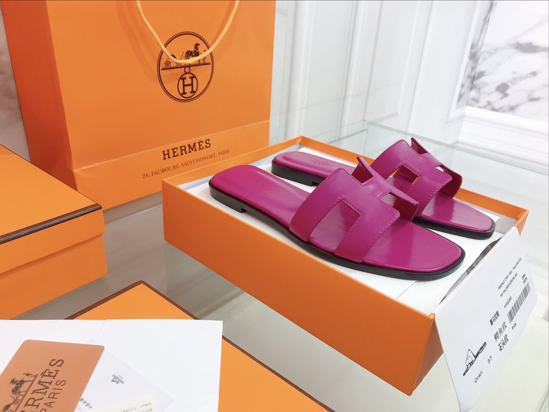Hermes  Oran Sandal Pink For Women - Soul Replicas