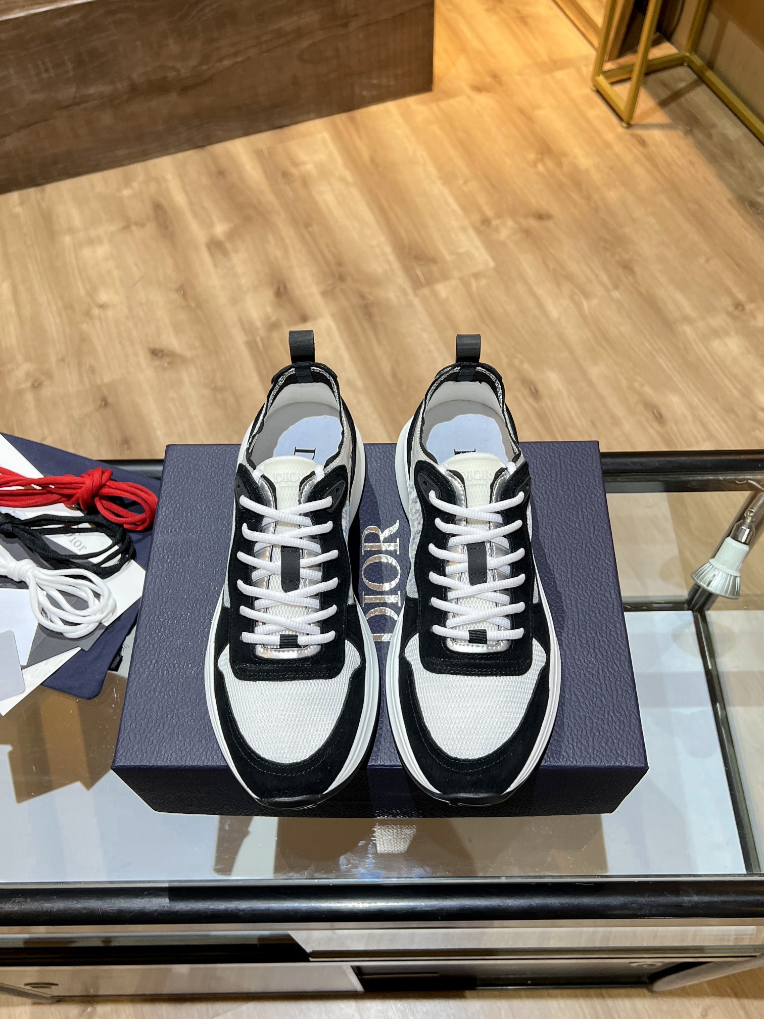 Christian Dior B25 Runner Sneaker Black/White For Men CD 3SN259YUH_H960 - Soul Replicas