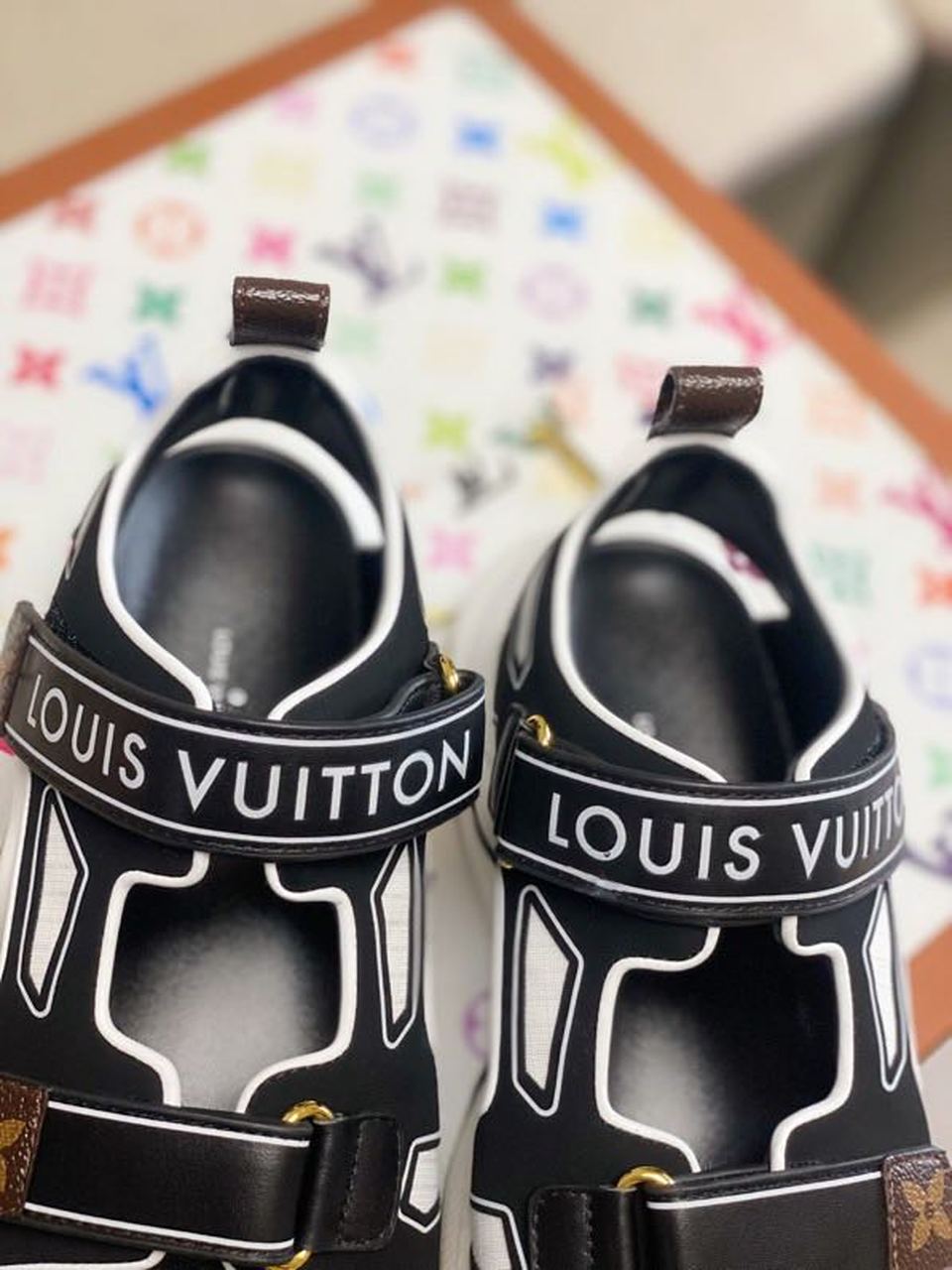 Louis Vuitton LV Archlight Flat Sandal Satin Black/White For Women LV - Soul Replicas