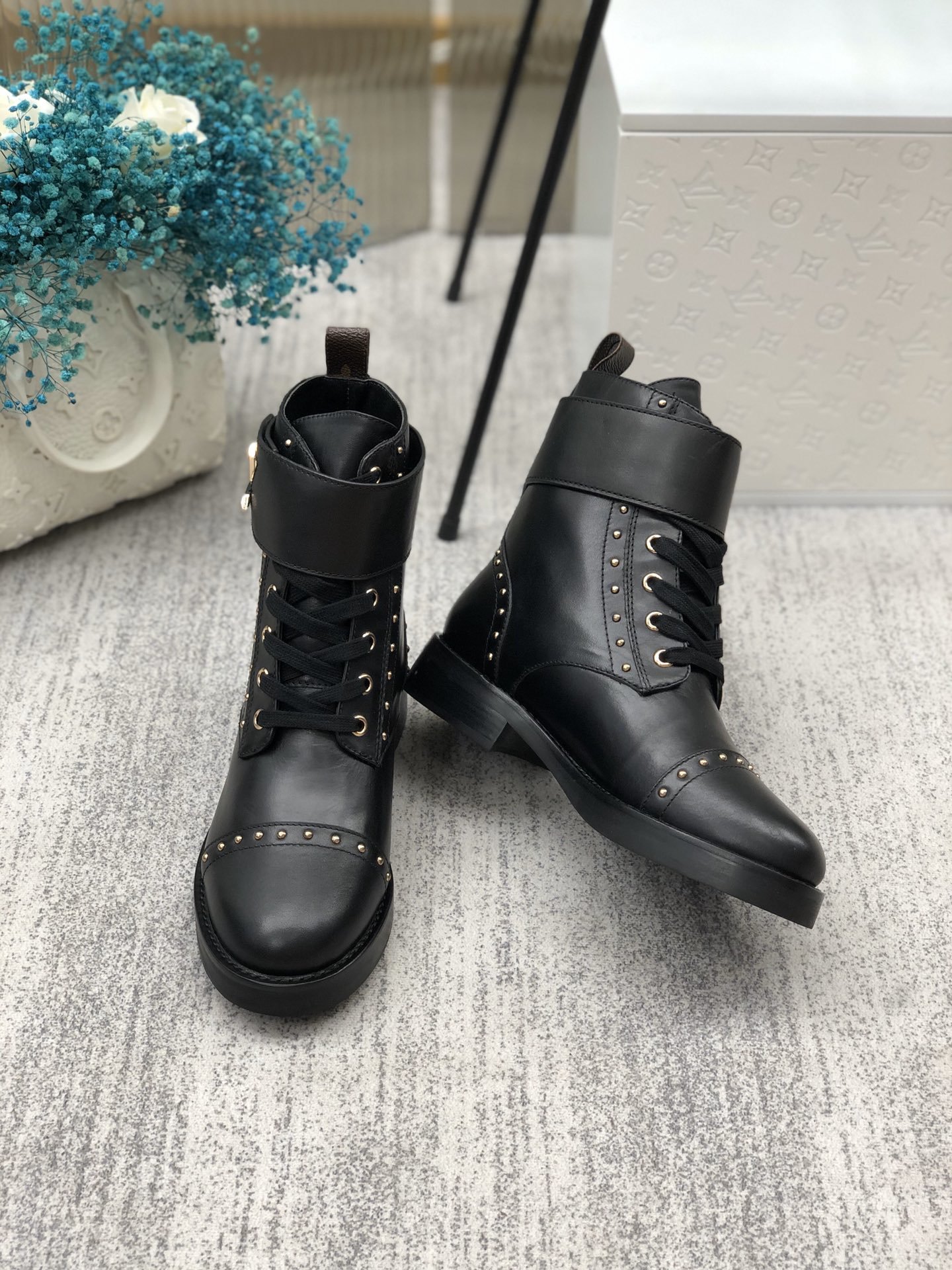 Louis Vuitton Wonderland Ranger Black For Women LV - Soul Replicas