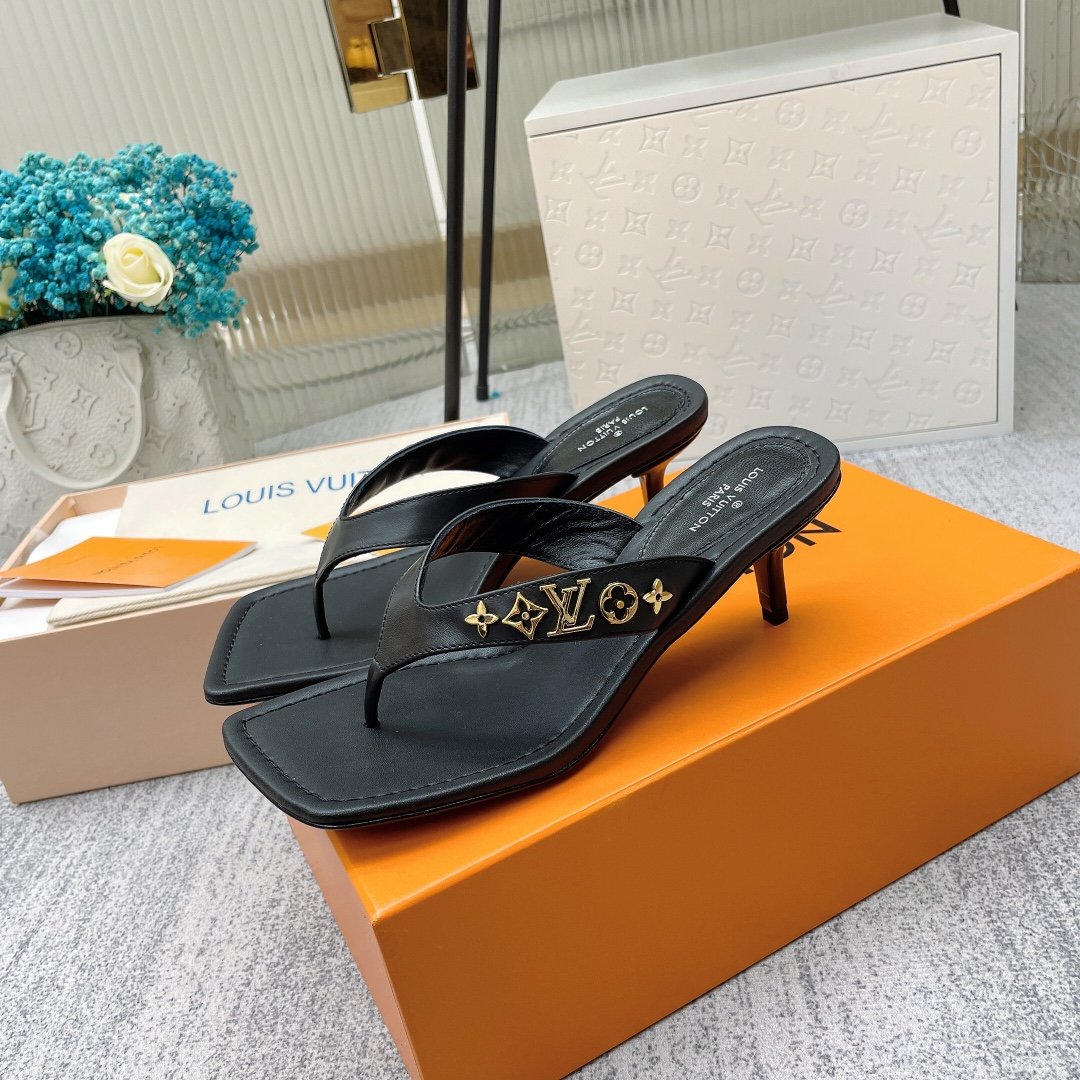 Louis Vuitton Women's Signature Thong Black For Women LV 1A9QG3 - Soul Replicas