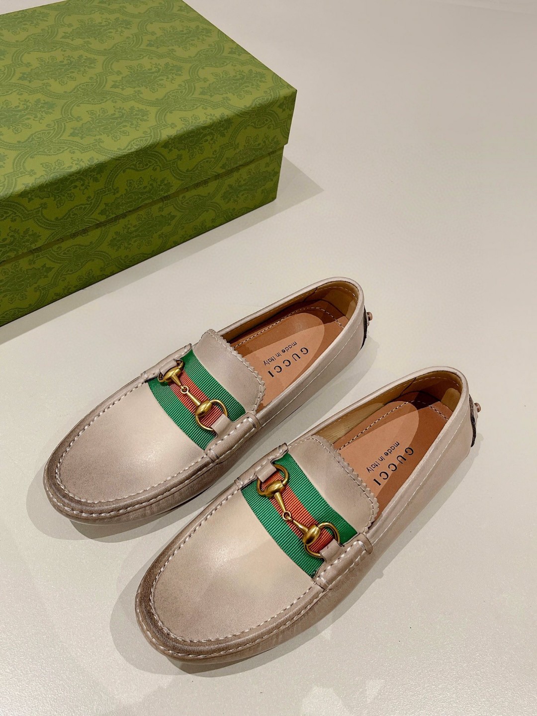 Gucci Women's Horsebit Driver With Web Distressed Beige - Soul Replicas