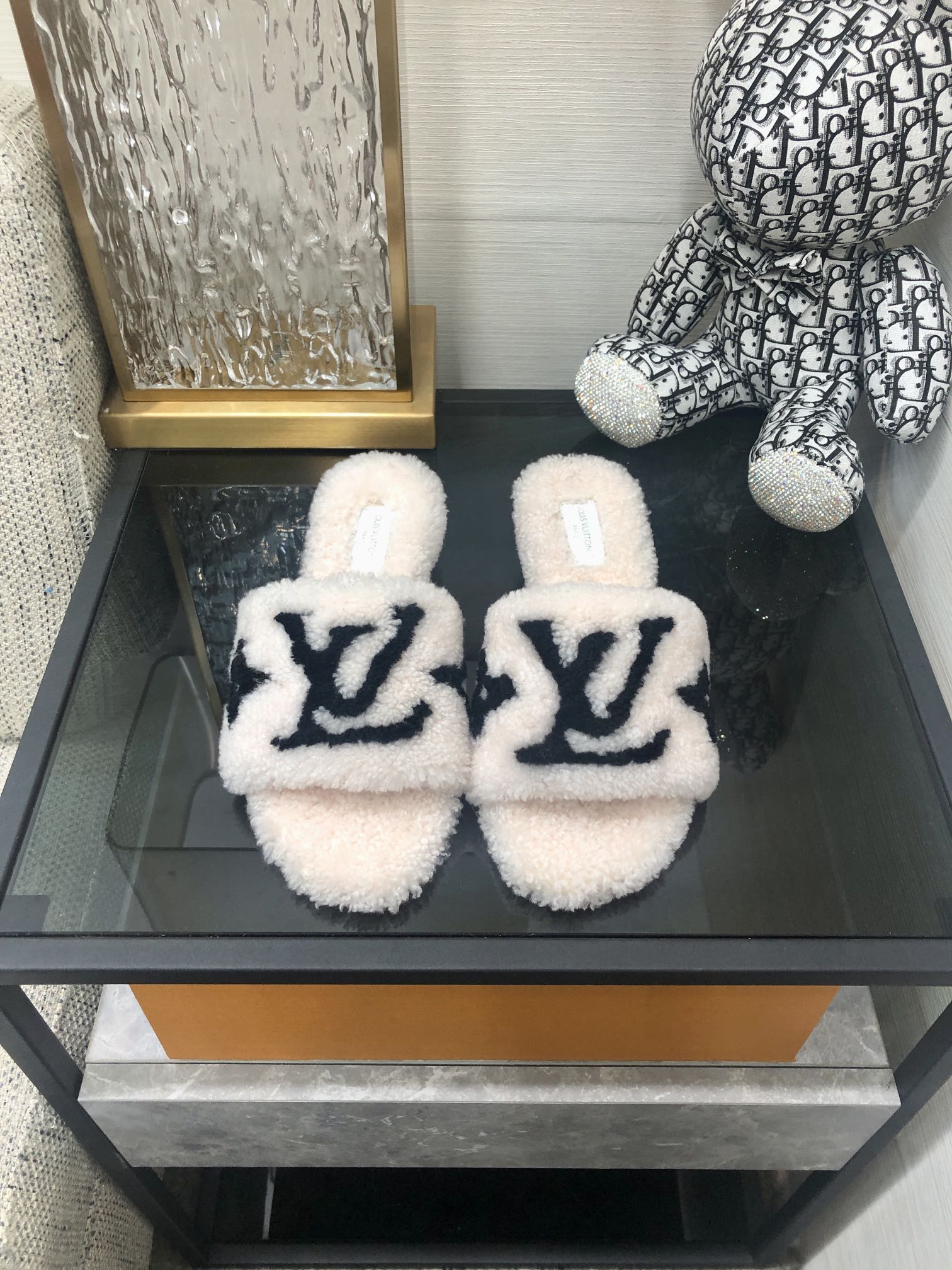 Louis Vuitton Women's Magnetic Mule White For Women LV - Soul Replicas