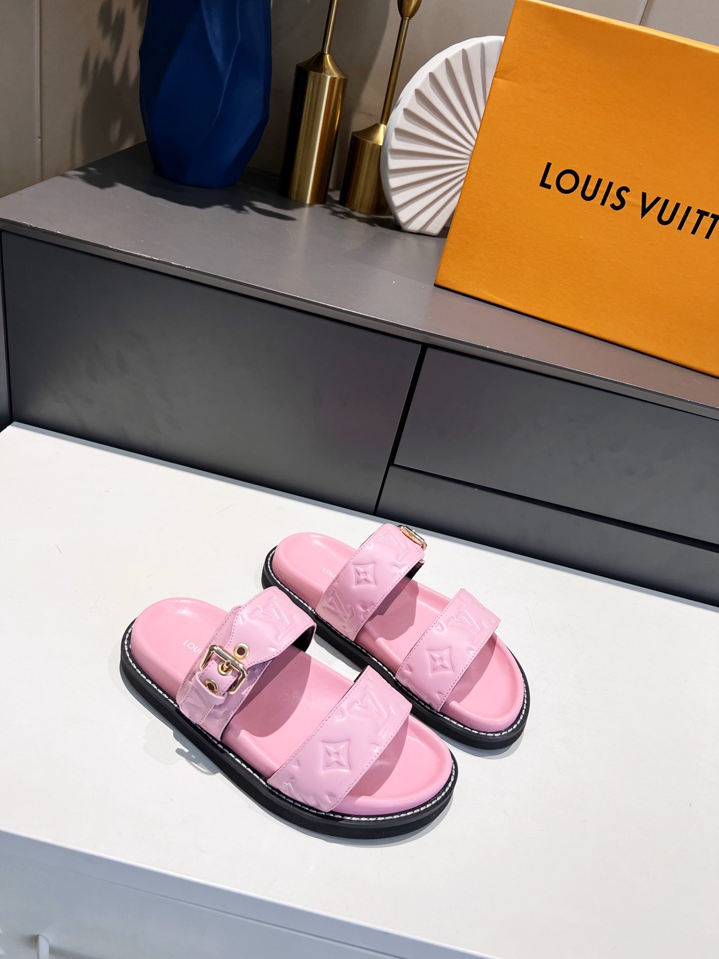 Louis Vuitton Women's Bom Dia Flat Mule Pink For Women LV - Soul Replicas