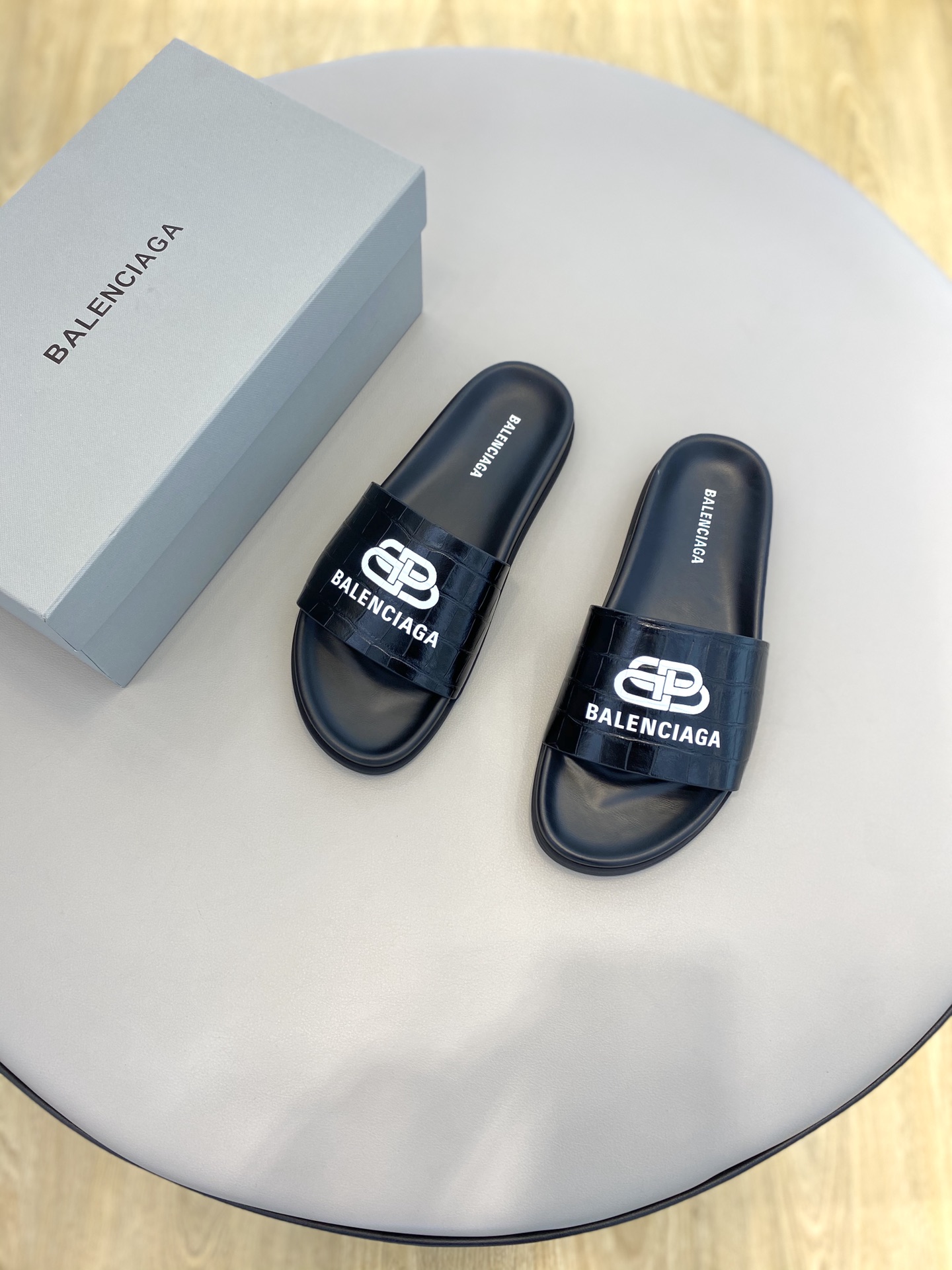 Balenciaga Pool Slide Sandal Black For Women - Soul Replicas