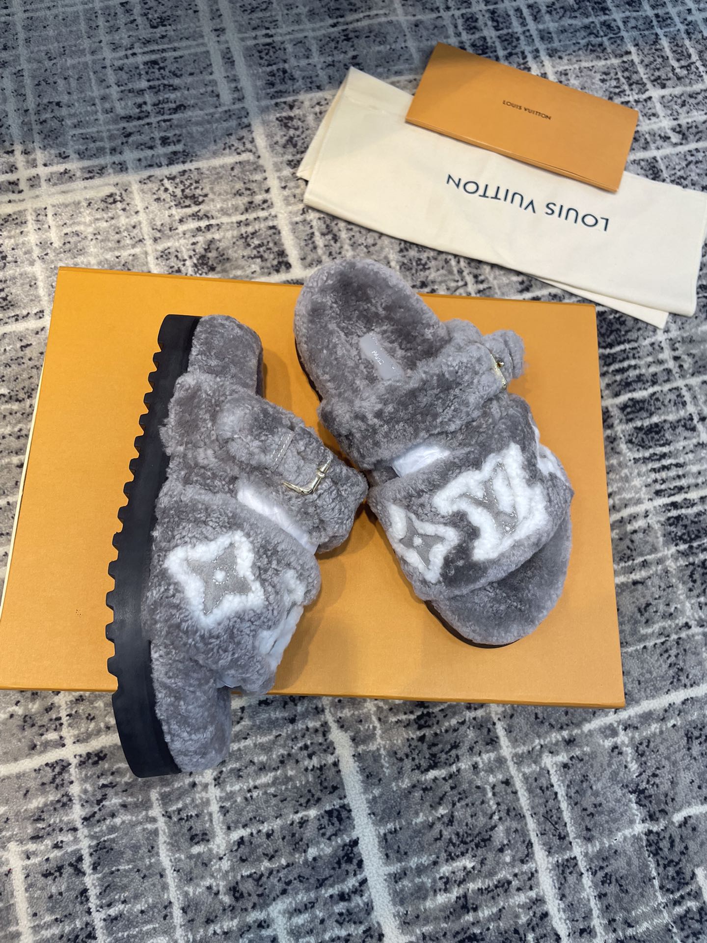 Louis Vuitton Women's Paseo Flat Comfort Mule Grey For Women LV - Soul Replicas