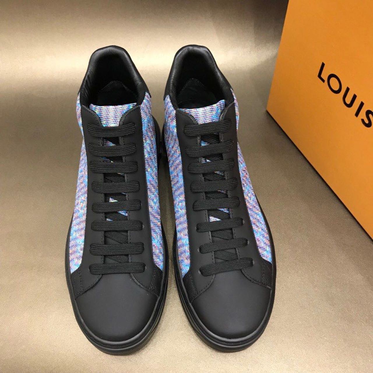 Louis Vuitton Time Out High Top Sneakers Calfskin Leather Fall/Winter Collection 1A4XYE. Blue/Black - Soul Replicas