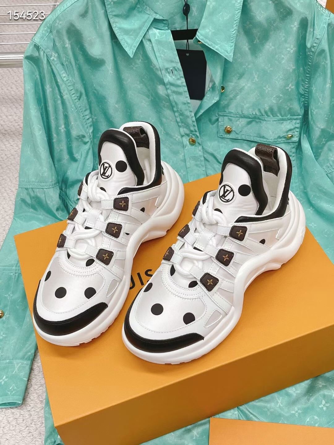 Louis Vuitton Women's LV Archlight Sneaker White For Women LV 1AA0ON - Soul Replicas