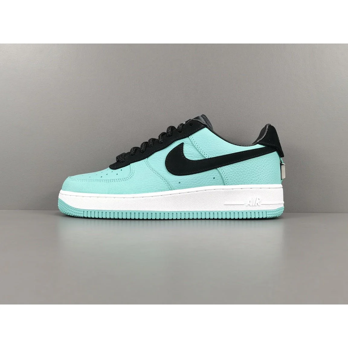 NIKE AIR FORCE 1 x TIFFANY & CO.1837 (FRIENDS AND FAMILY) - Soul Replicas