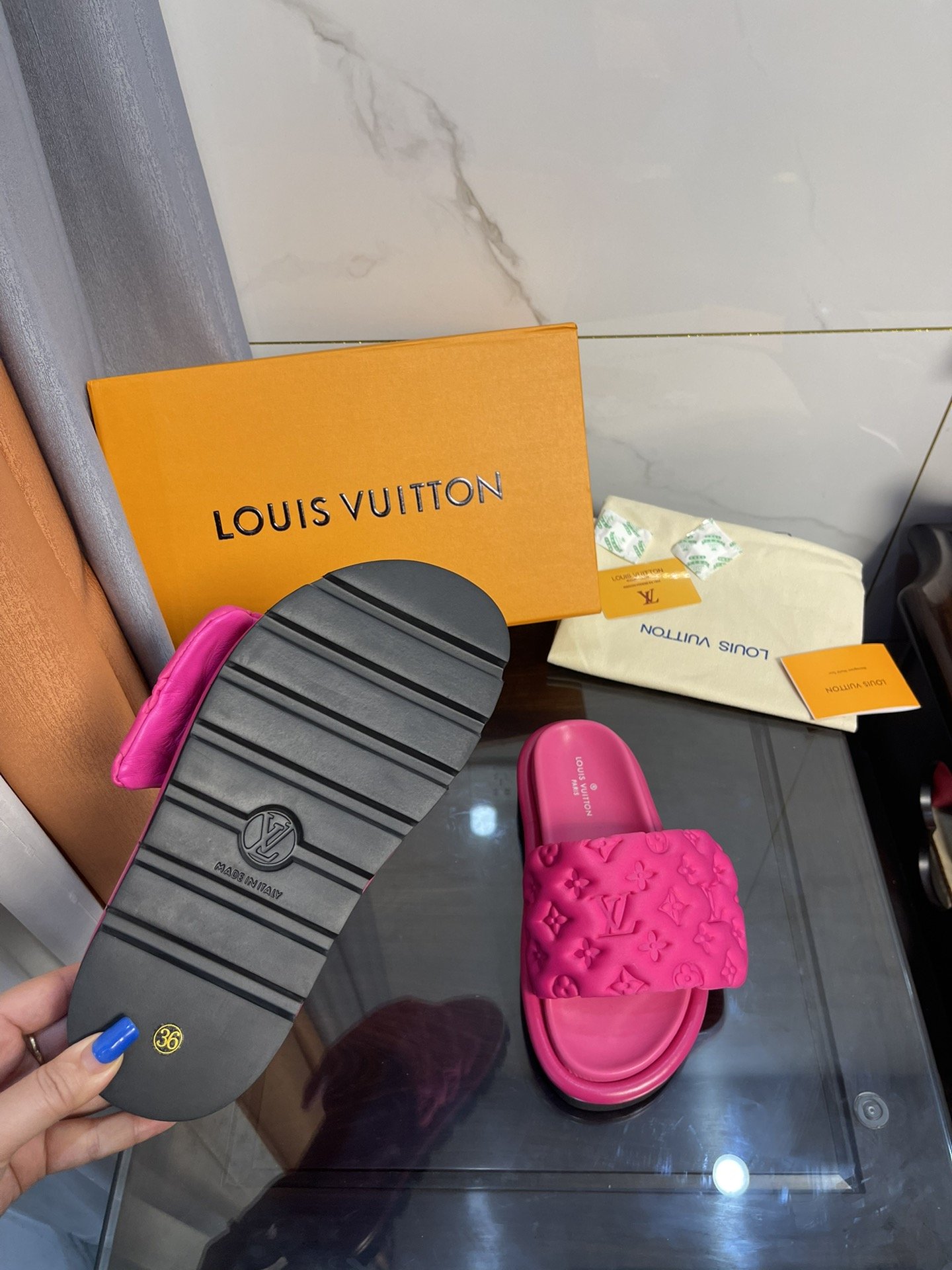 Louis Vuitton Women's Pool Pillow Comfort Mule Pink For Women LV 1AA1DO - Soul Replicas