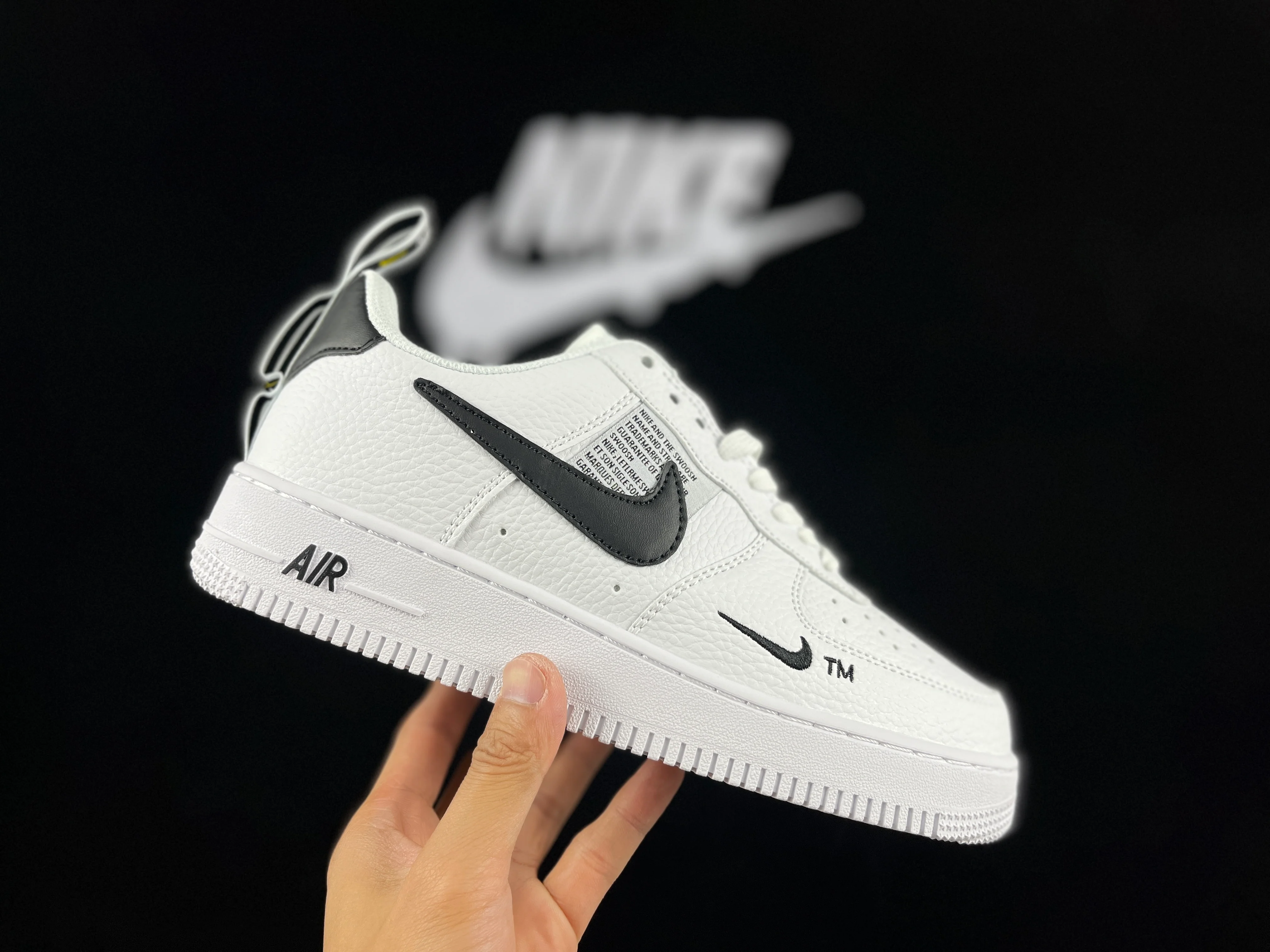 NIKE AIR FORCE 1 Low 