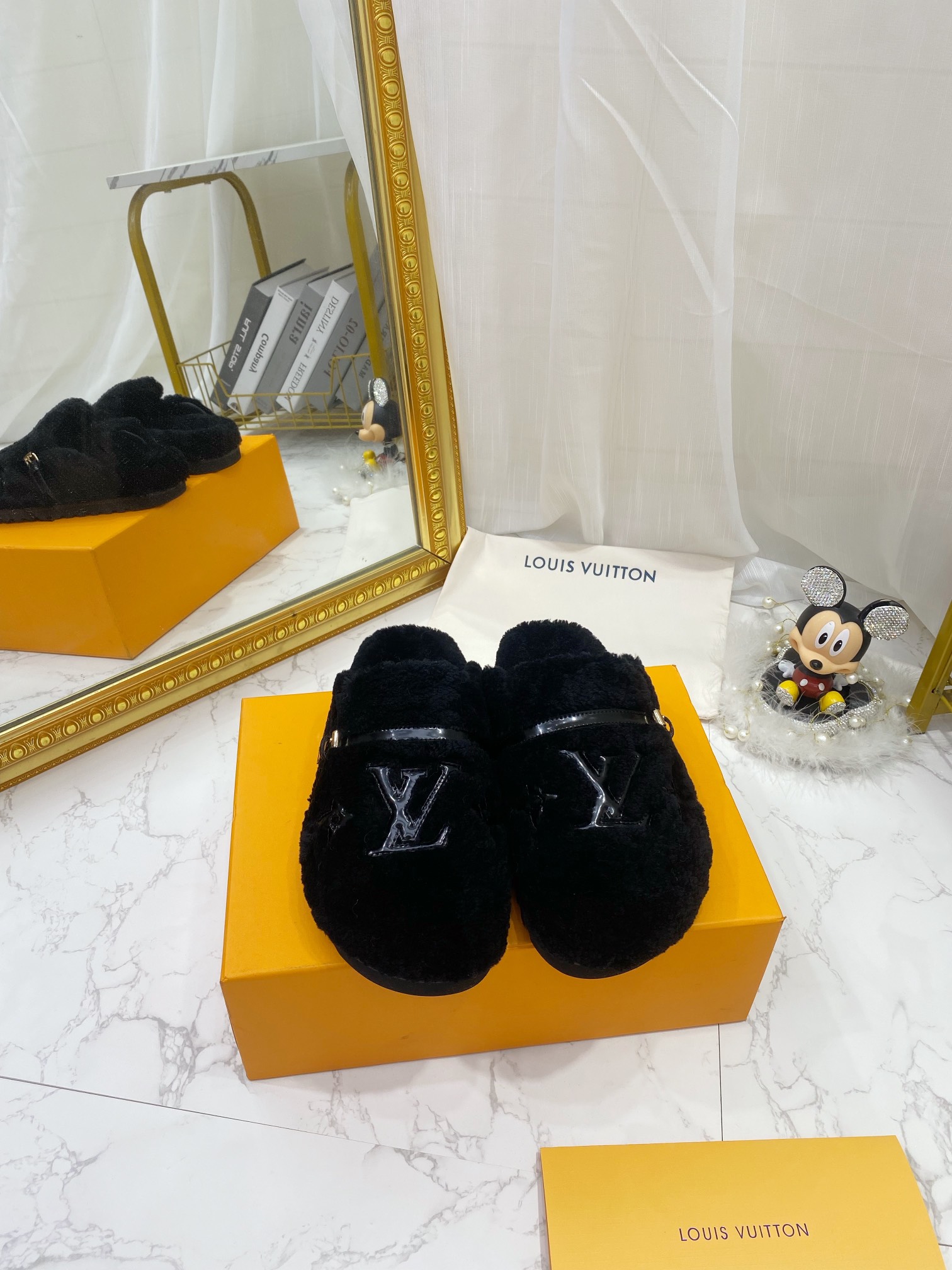 Louis Vuitton Women's Winterbreak Flat Comfort Mule Dark Blue For Women LV - Soul Replicas