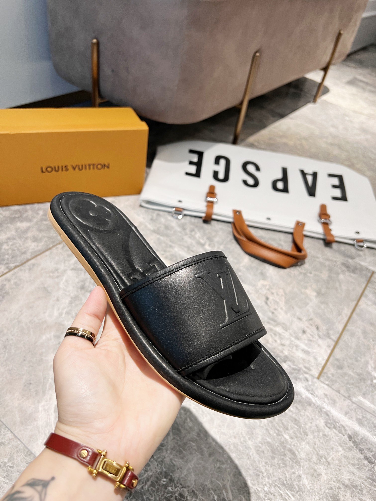 Louis Vuitton Women's Magnetic Flat Mule Black For Women LV 1AA1LT - Soul Replicas