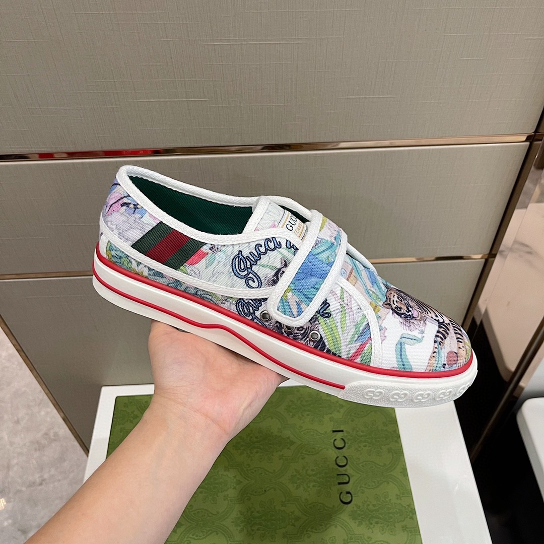 Gucci Women's Tennis 1977 Sneaker With Tiger White Blue For Women 676092 - Soul Replicas