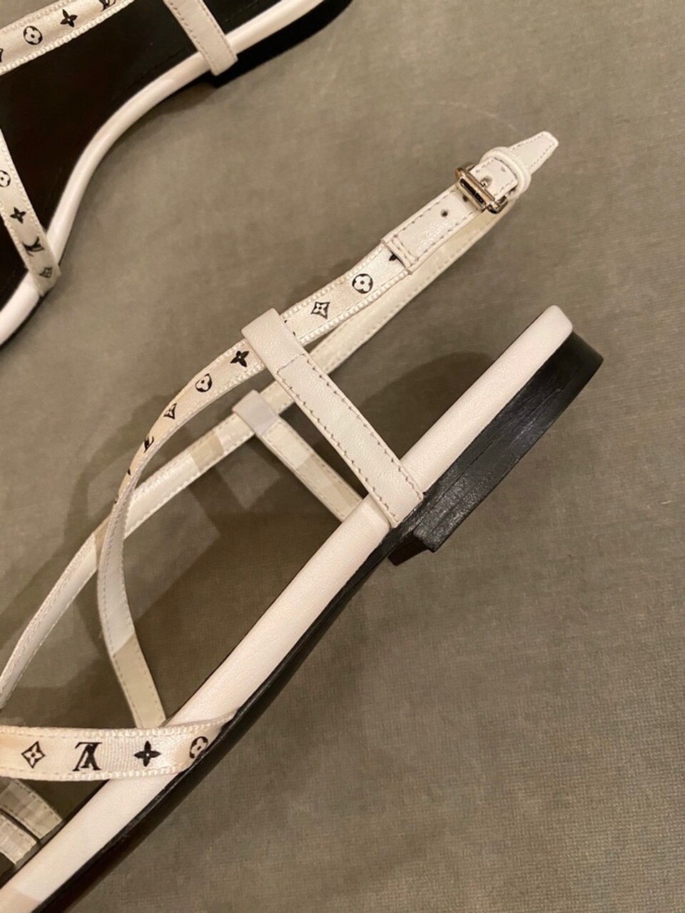 Louis Vuitton Citizen Flat Sandal Satin Black/White For Women LV - Soul Replicas